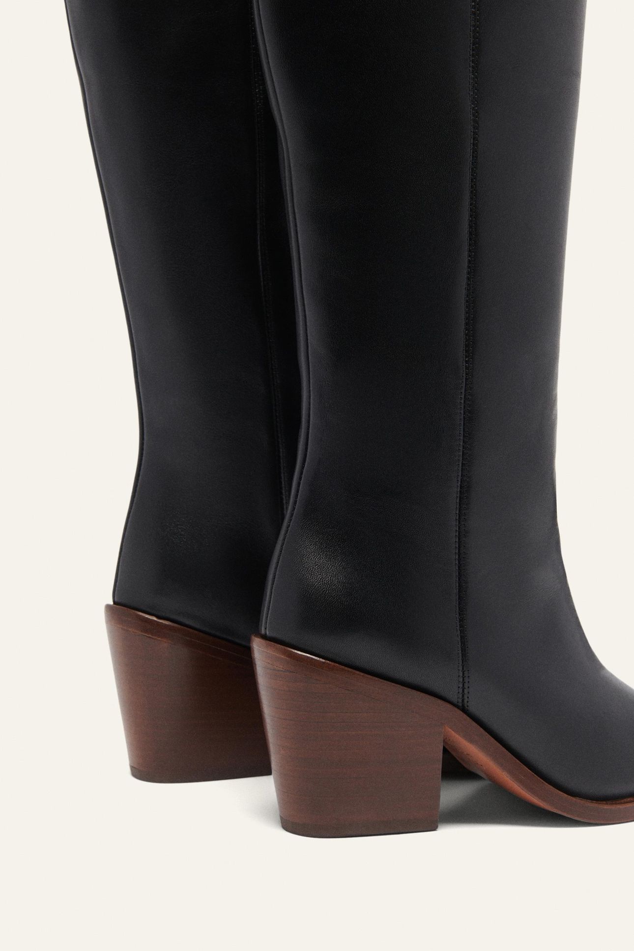BOOTS BLACK 4