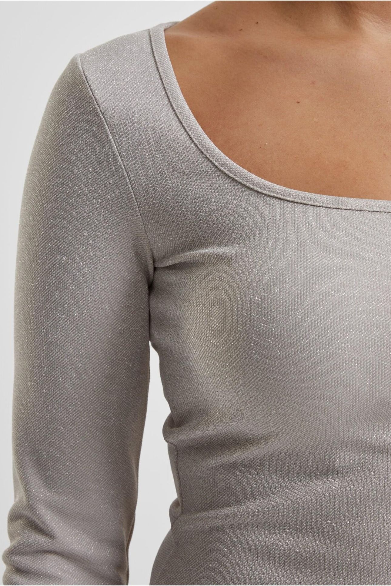 LADIES GLITTER SQUARE NECK LONGSLEEVE WHITESAND 8