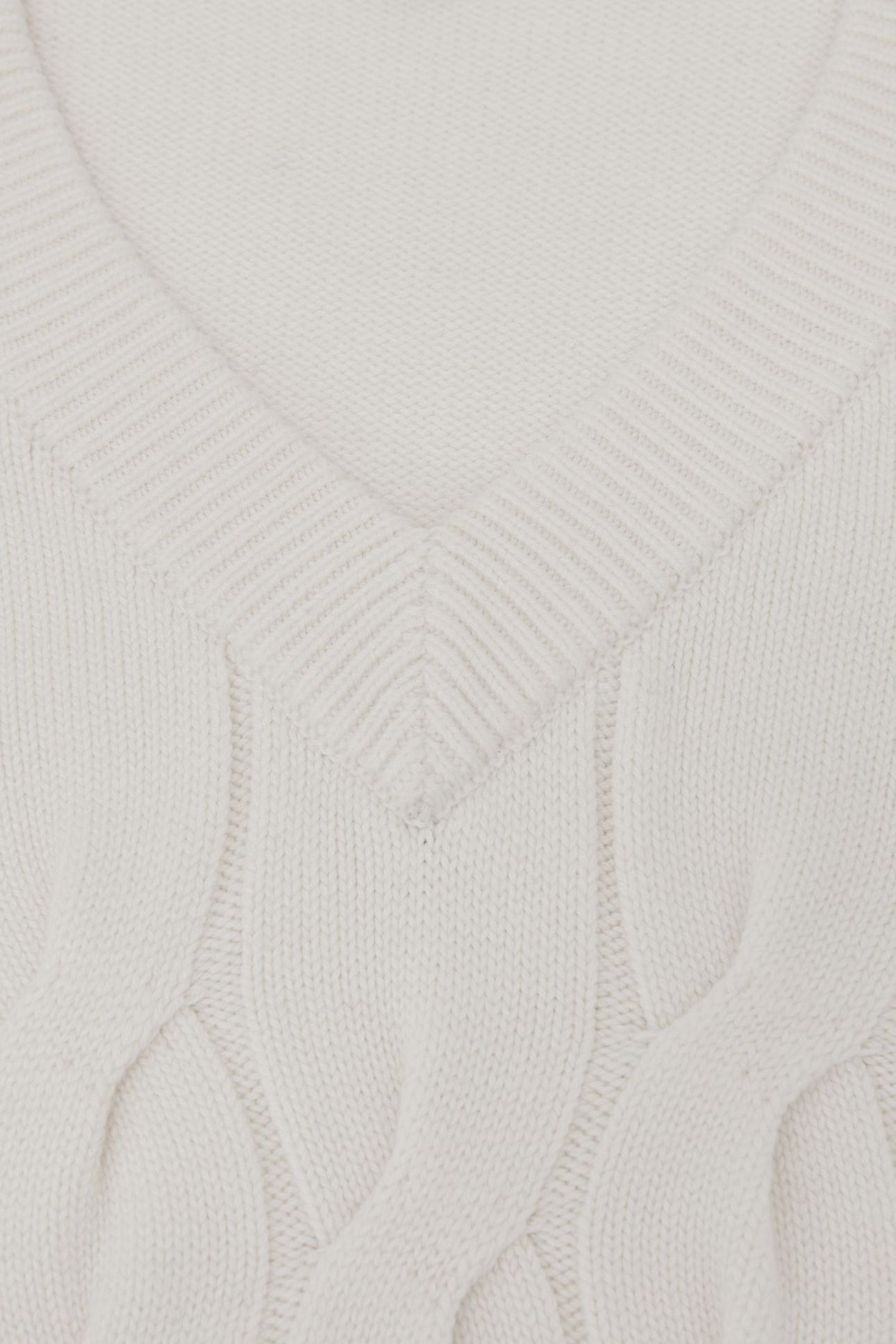 SLEEVELESS V NECK CABLE VEST WINTER WHITE 4