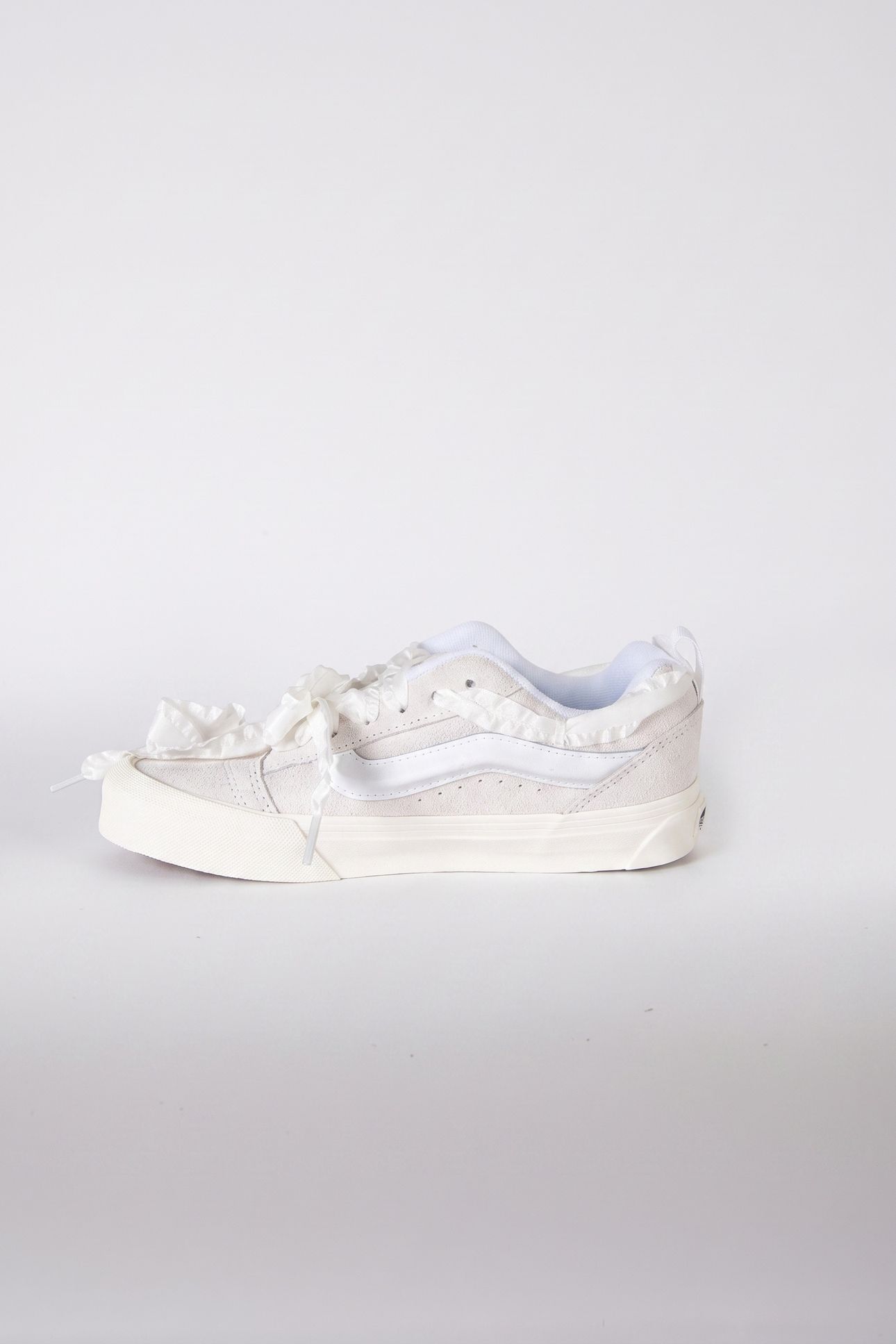 UNISEX KNU SKOOL WHITE 4