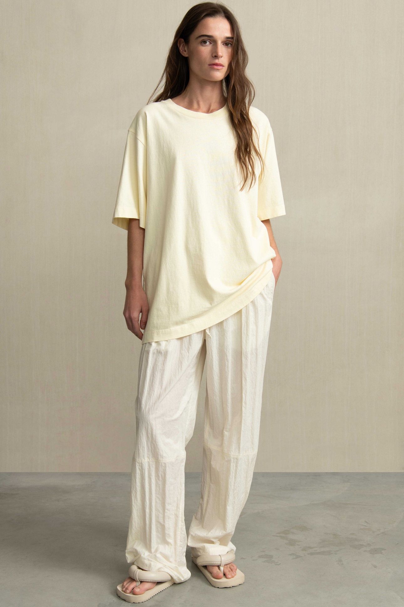 VANDA LIGHT YELLOW 2