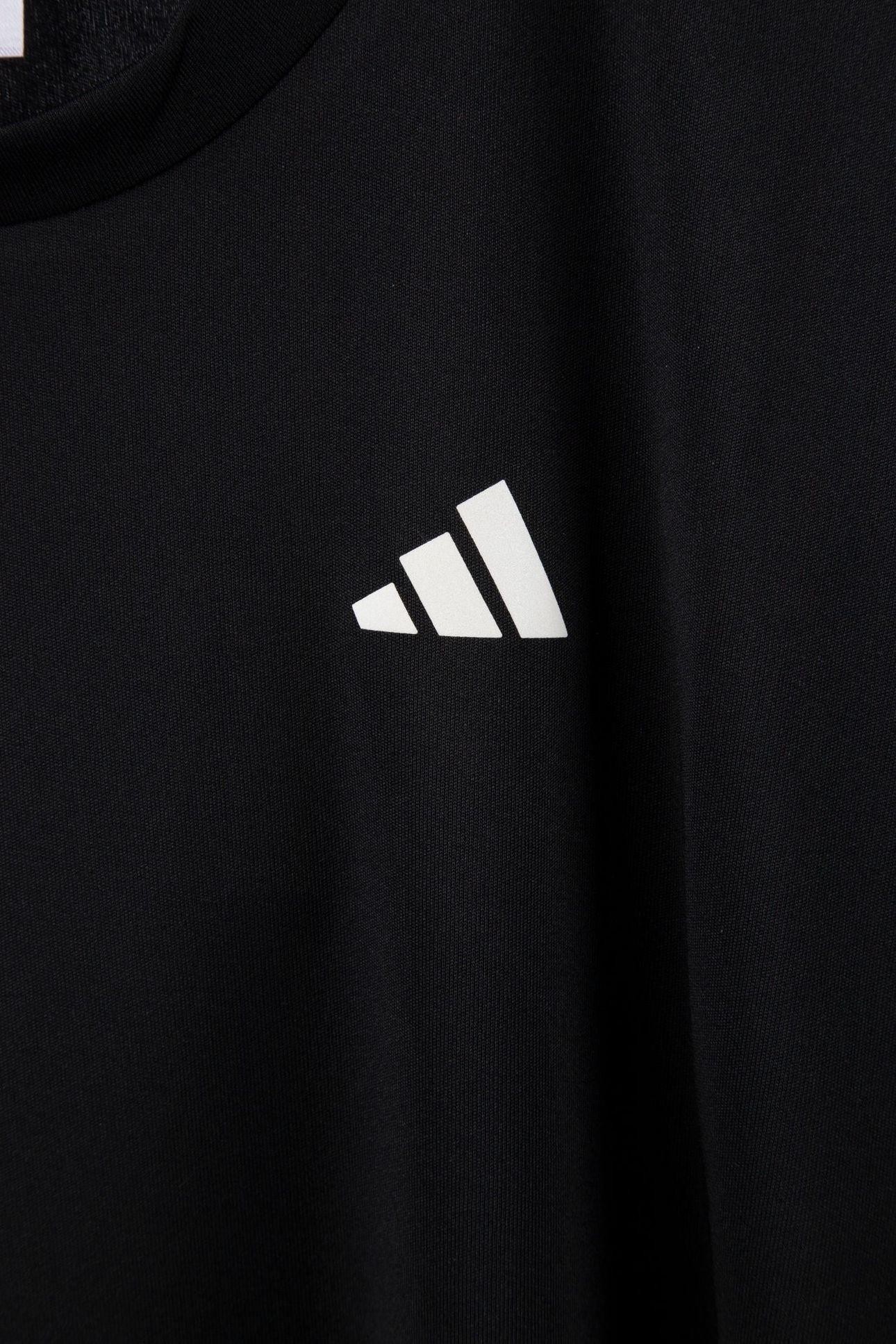 PERFORMANCE OWN THE RUN TEE BLACK 4