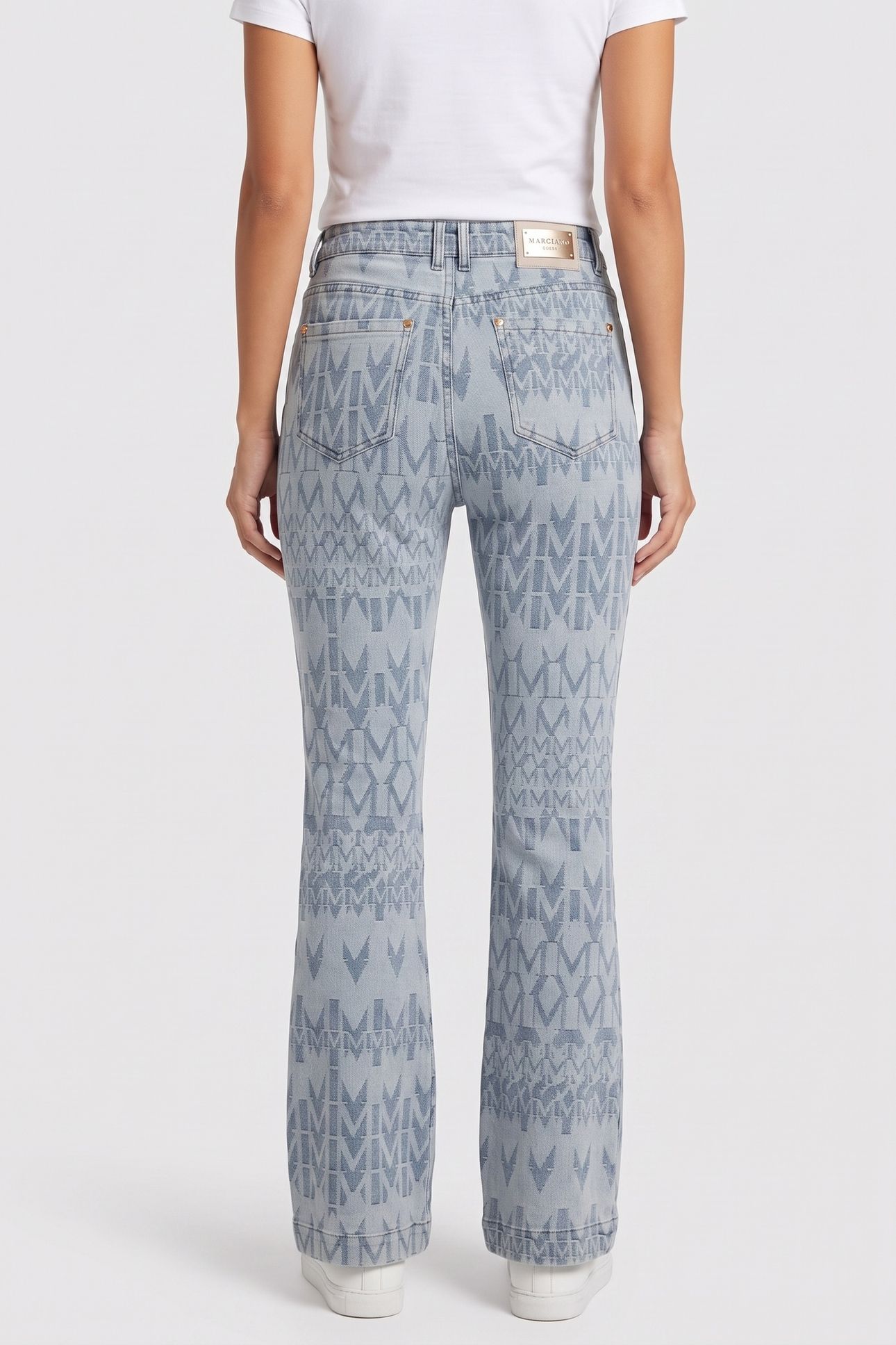 SARAH DENIM FLARED P MONOGRAM MID WASH 2