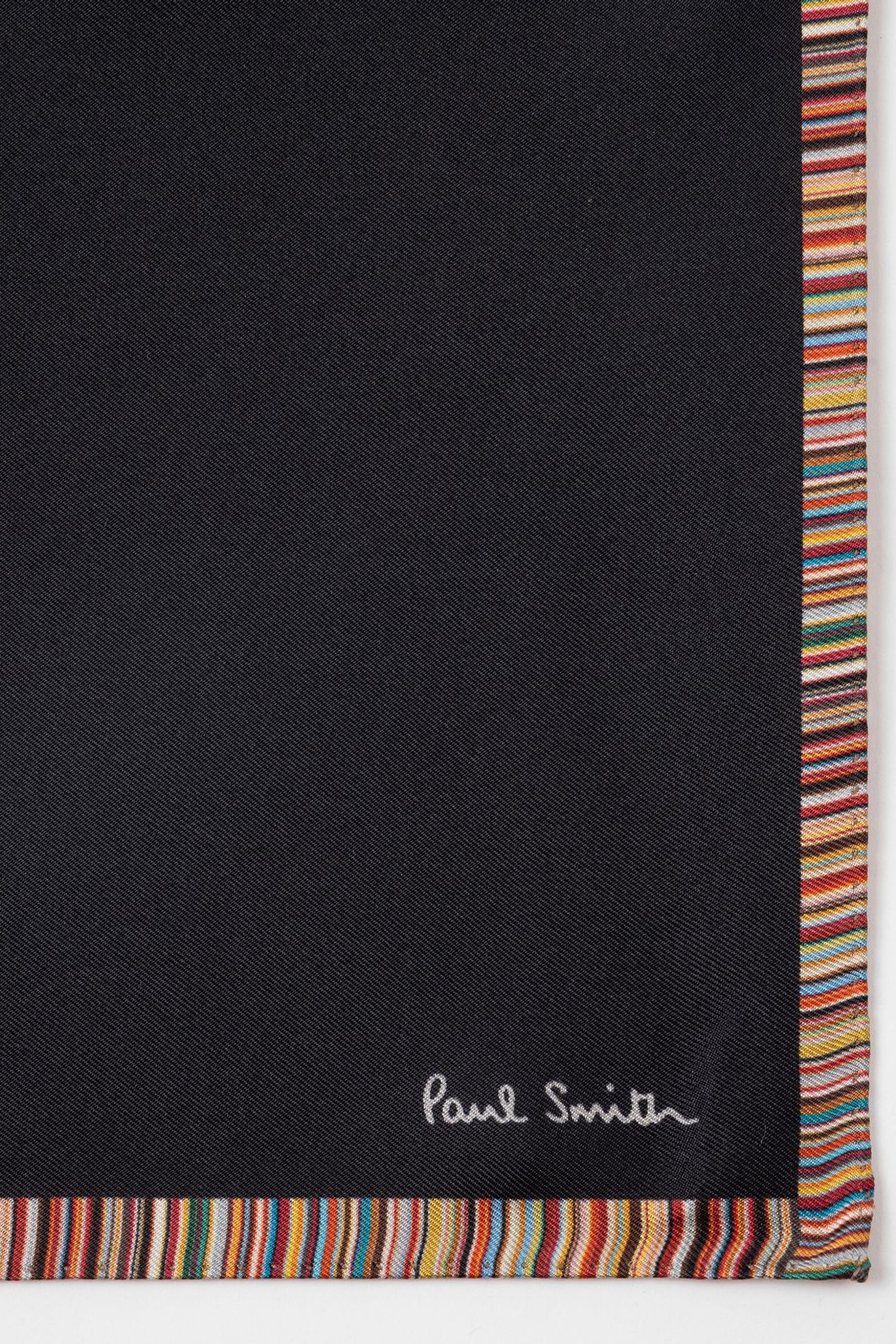MEN POCKET SQ SIGNTR EDGE BLACK 3