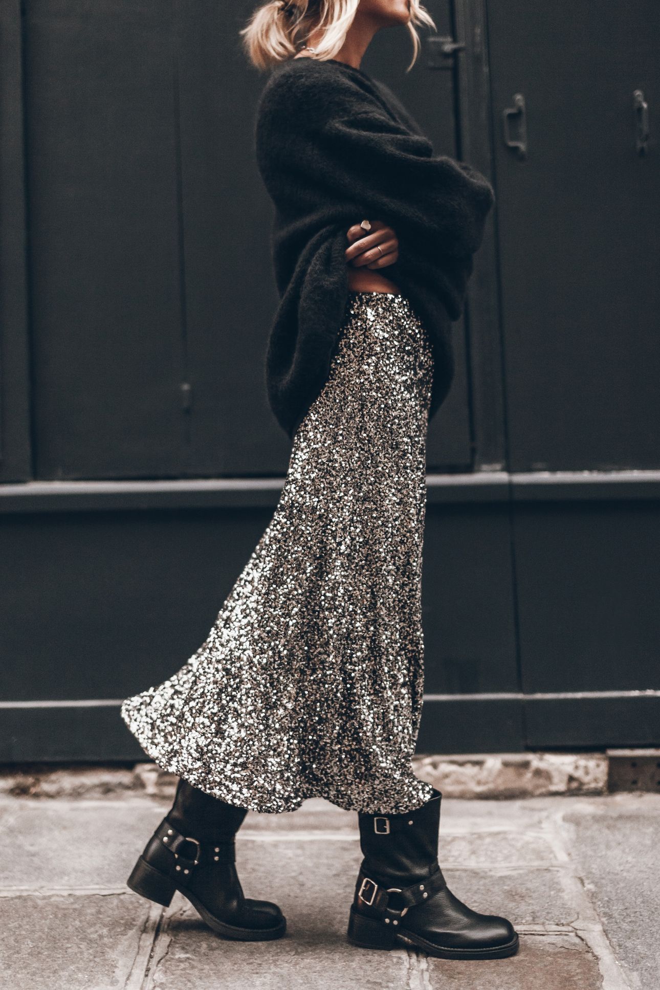 THE DARK LONG SEQUIN SKIRT BLACK 2
