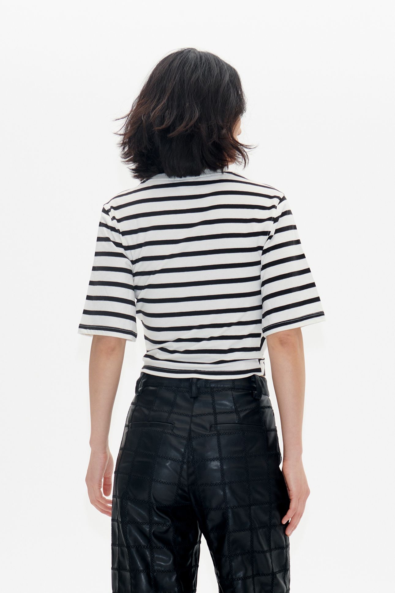 JALYA TOP BLACK WHISPER STRIPE 4