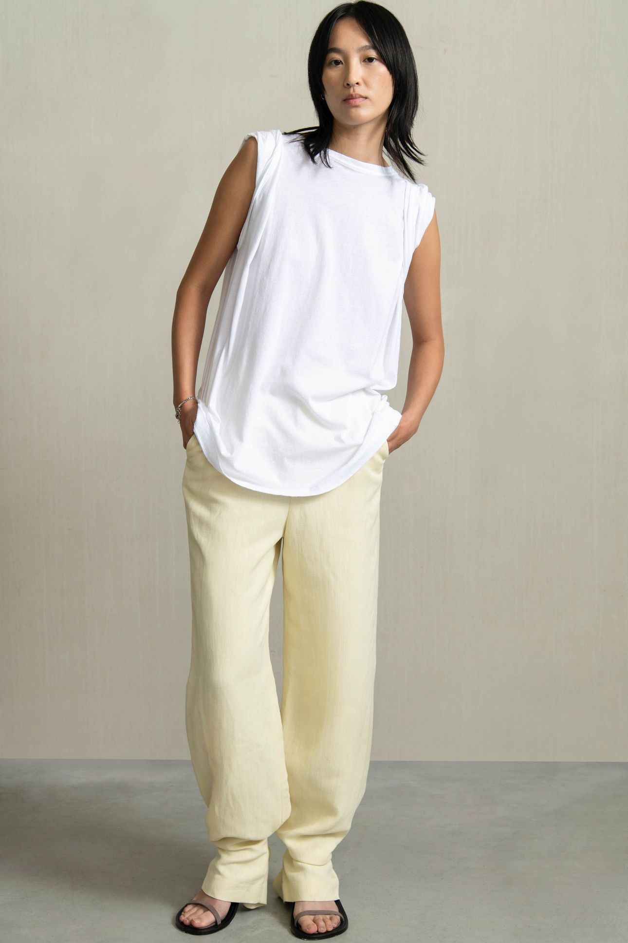 BARA WHITE 2