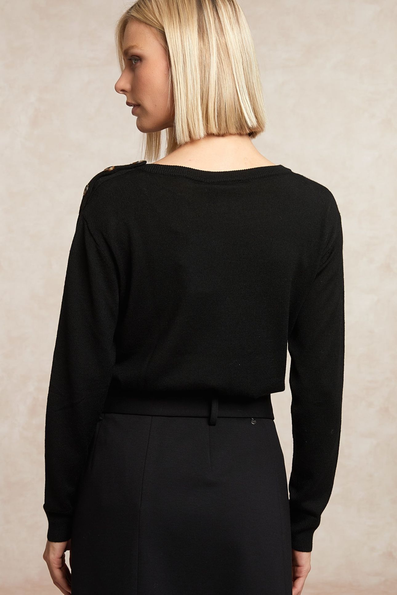 MERINO WOOL CREW NECK SWEATER BLACK 2