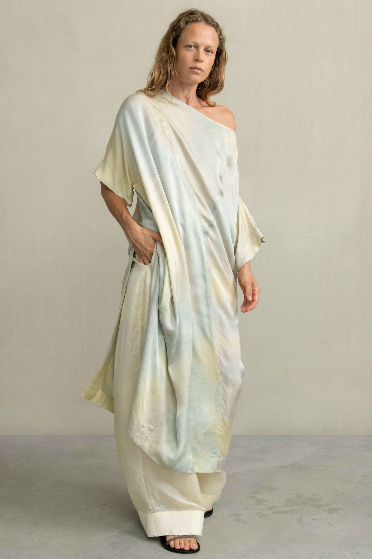LINDA LIGHT YELLOW 1