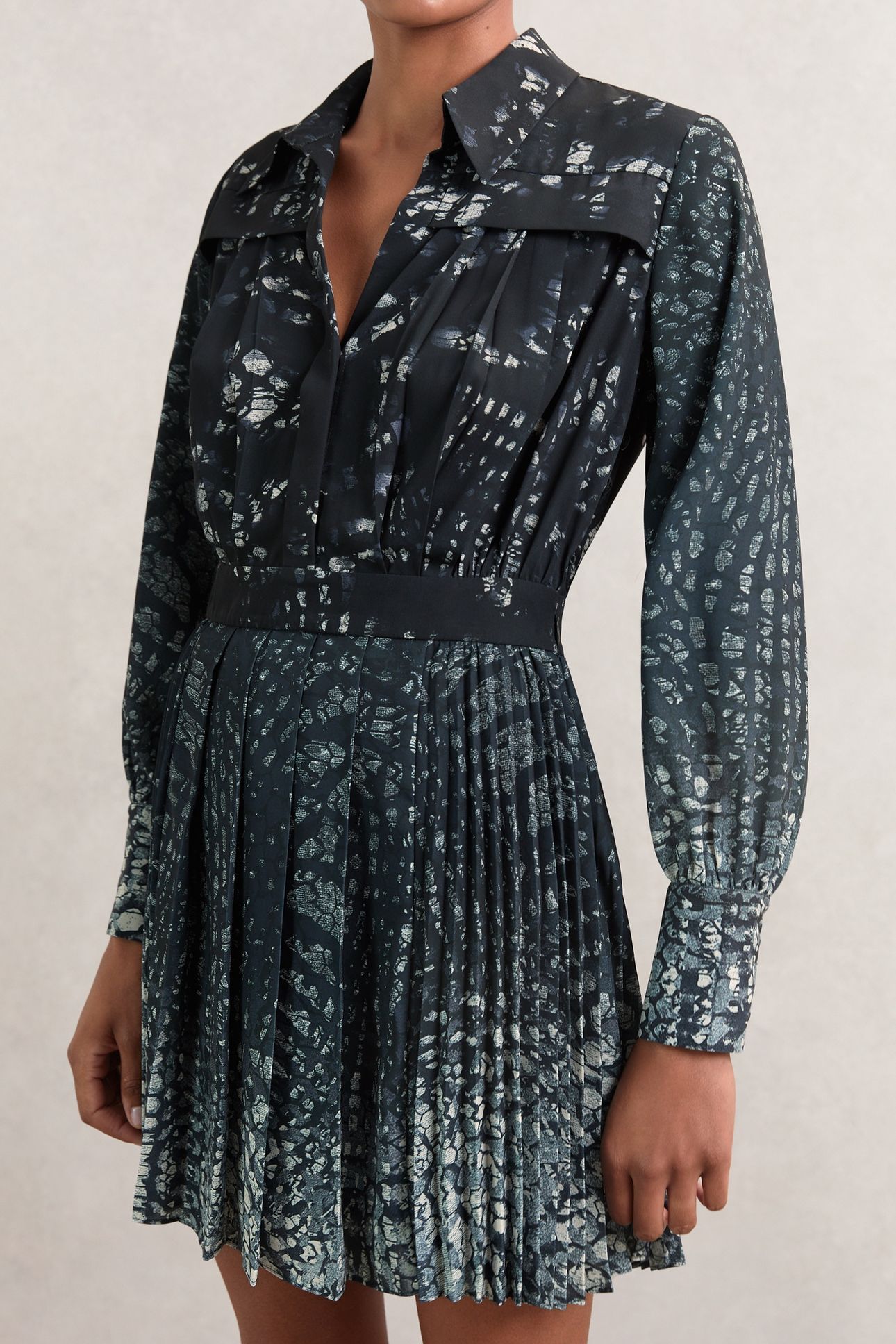 PRINTED FLIPPY DRESS NAVY 5