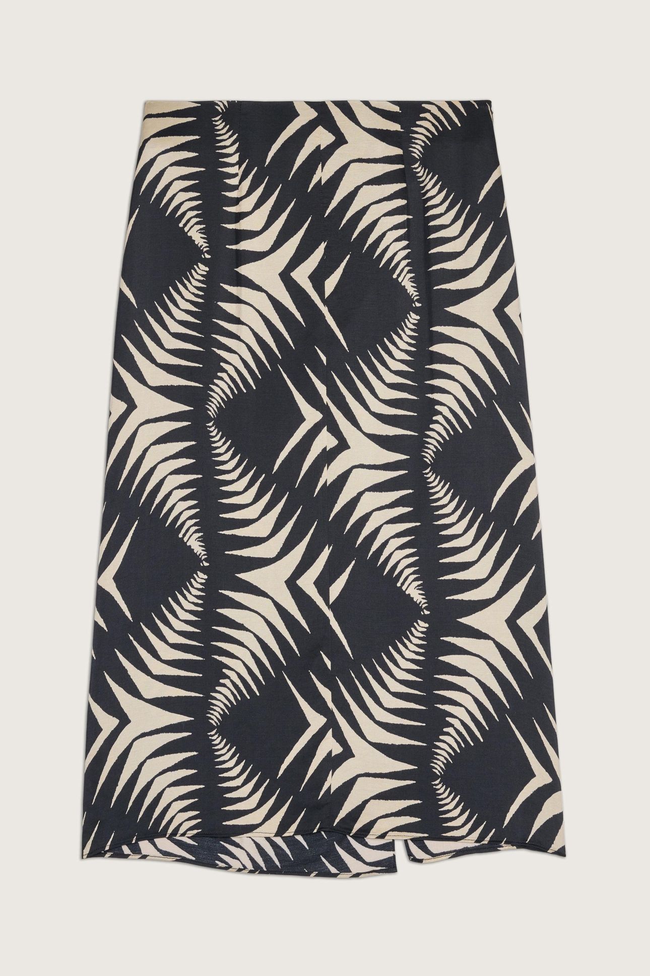 MID-LENGTH SKIRT BLACK 3