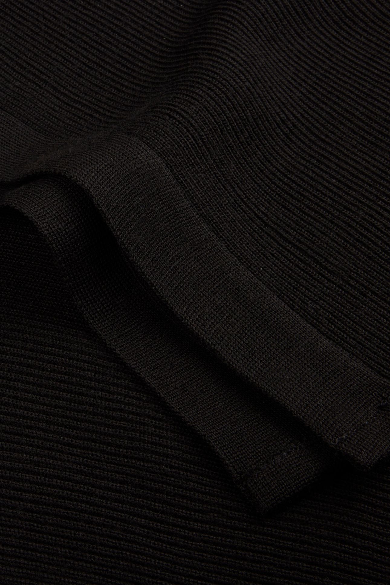 EMERY, PONCHO BLACK 3