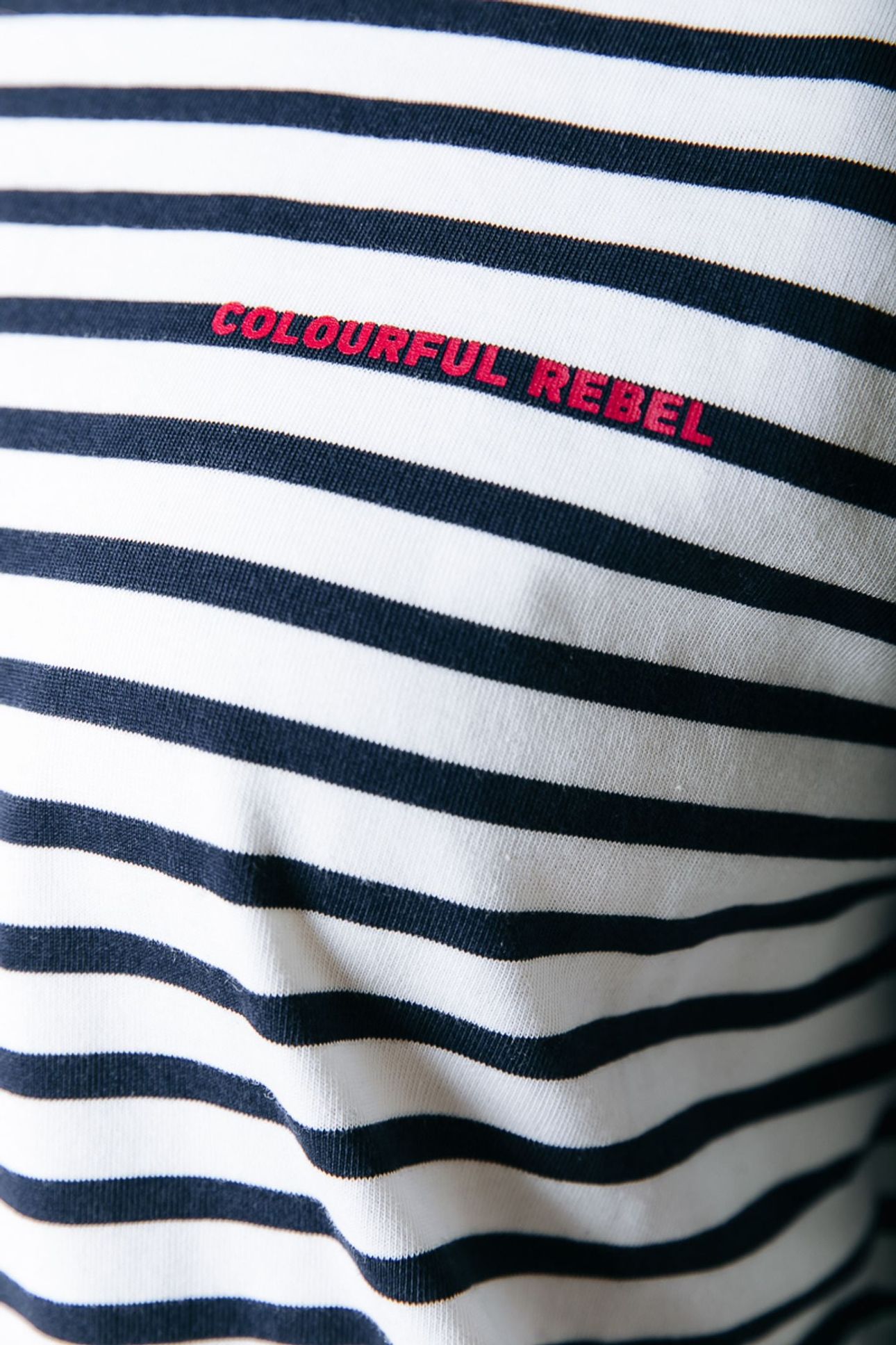 BOLD LOGO LONGSLEEVE OFF WHITE 4