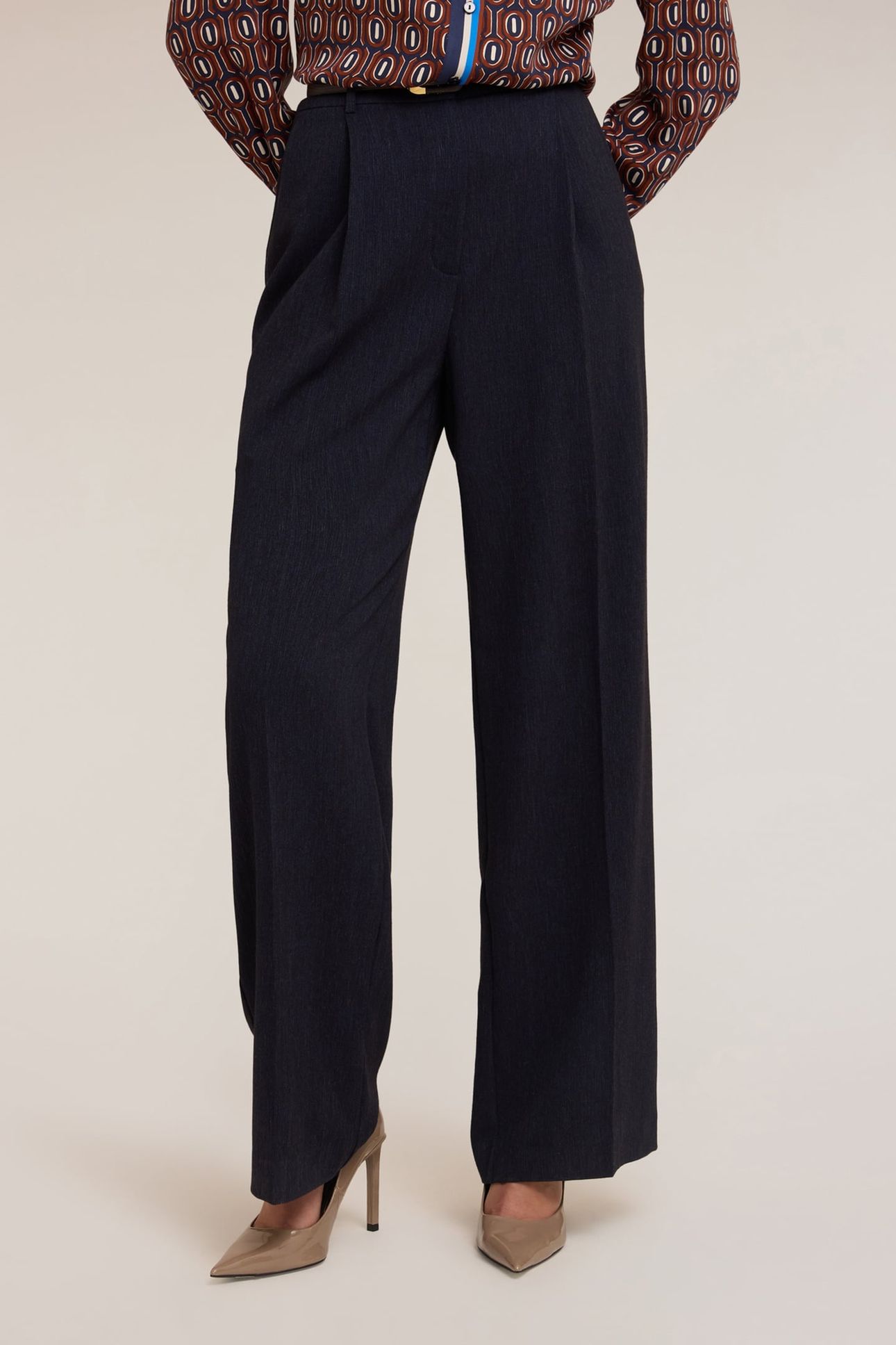 FLUID WIDE-LEG PLEATED TROUSERS BLUE 3