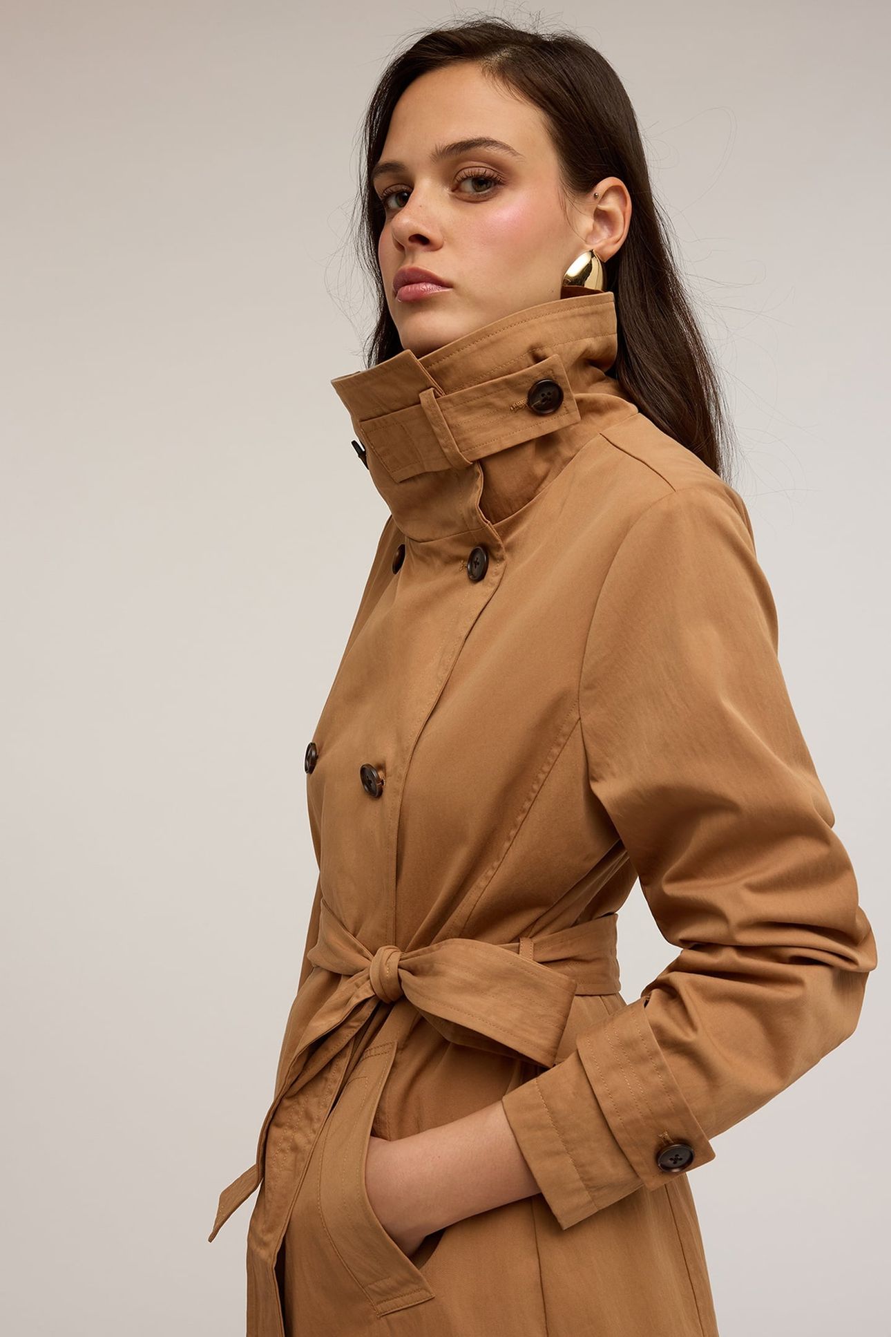 HIGH-NECK TRENCH COAT IN TECHNICAL FABRIC BROWN 5