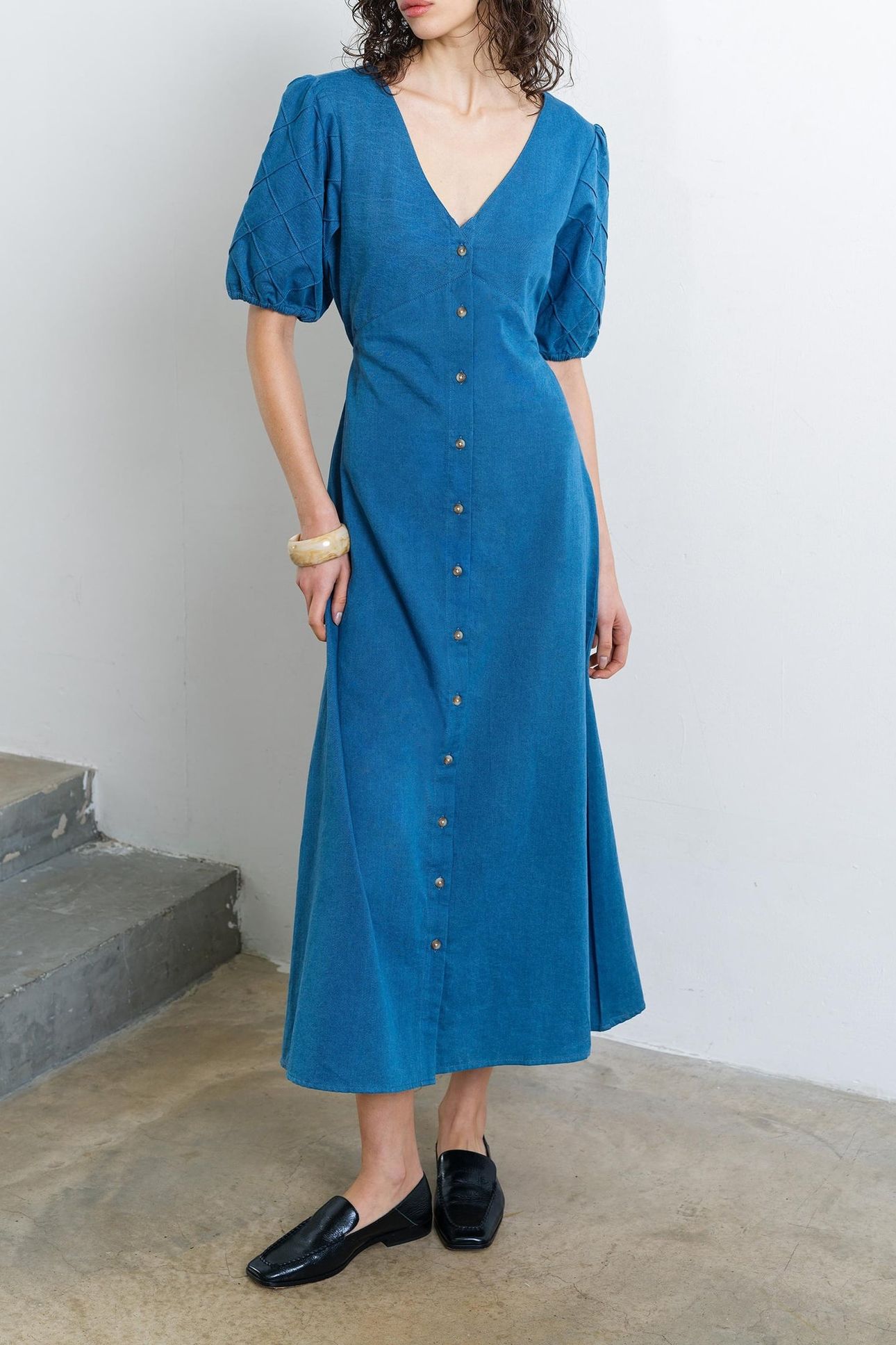 ZAVES CHAMBRAY PUFFSLV MIDI DR MEDIUM BLEACH WASH 2