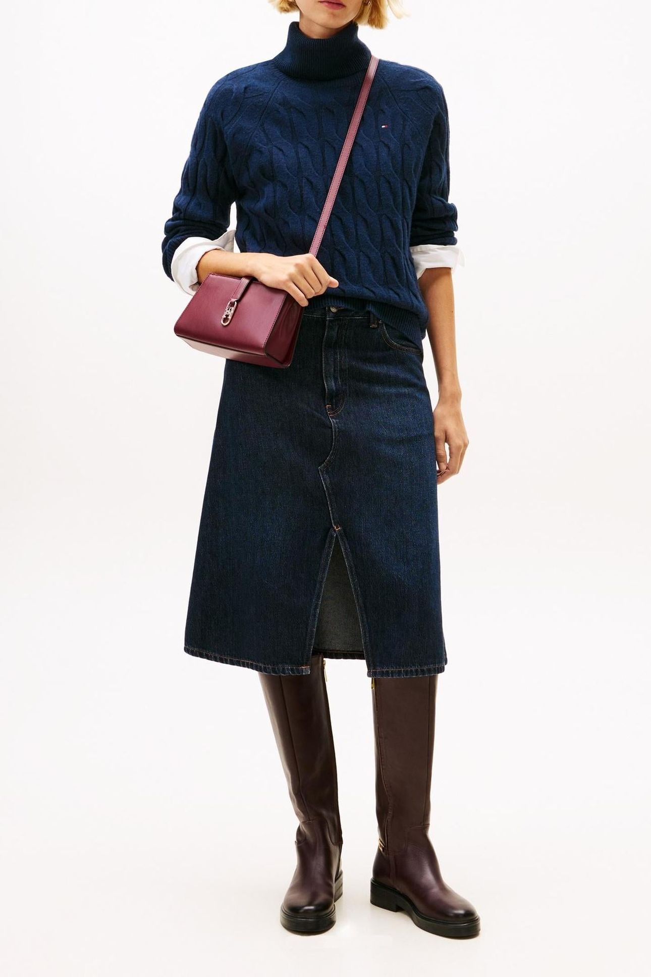 SOFT WOOL CABLE ROLL NECK DARK BLUE 1