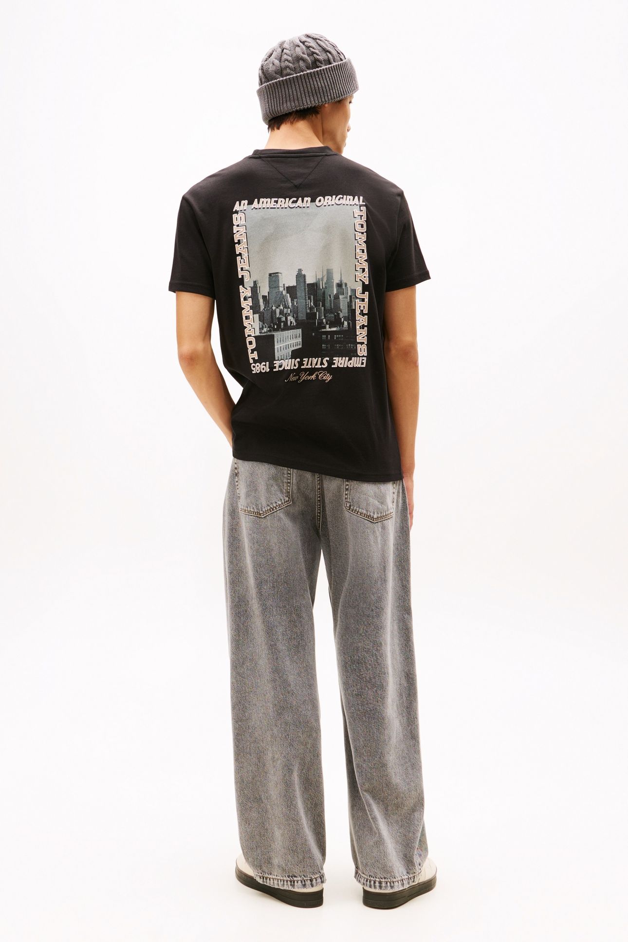 TJM REG PHOTO TEE BLACK 2