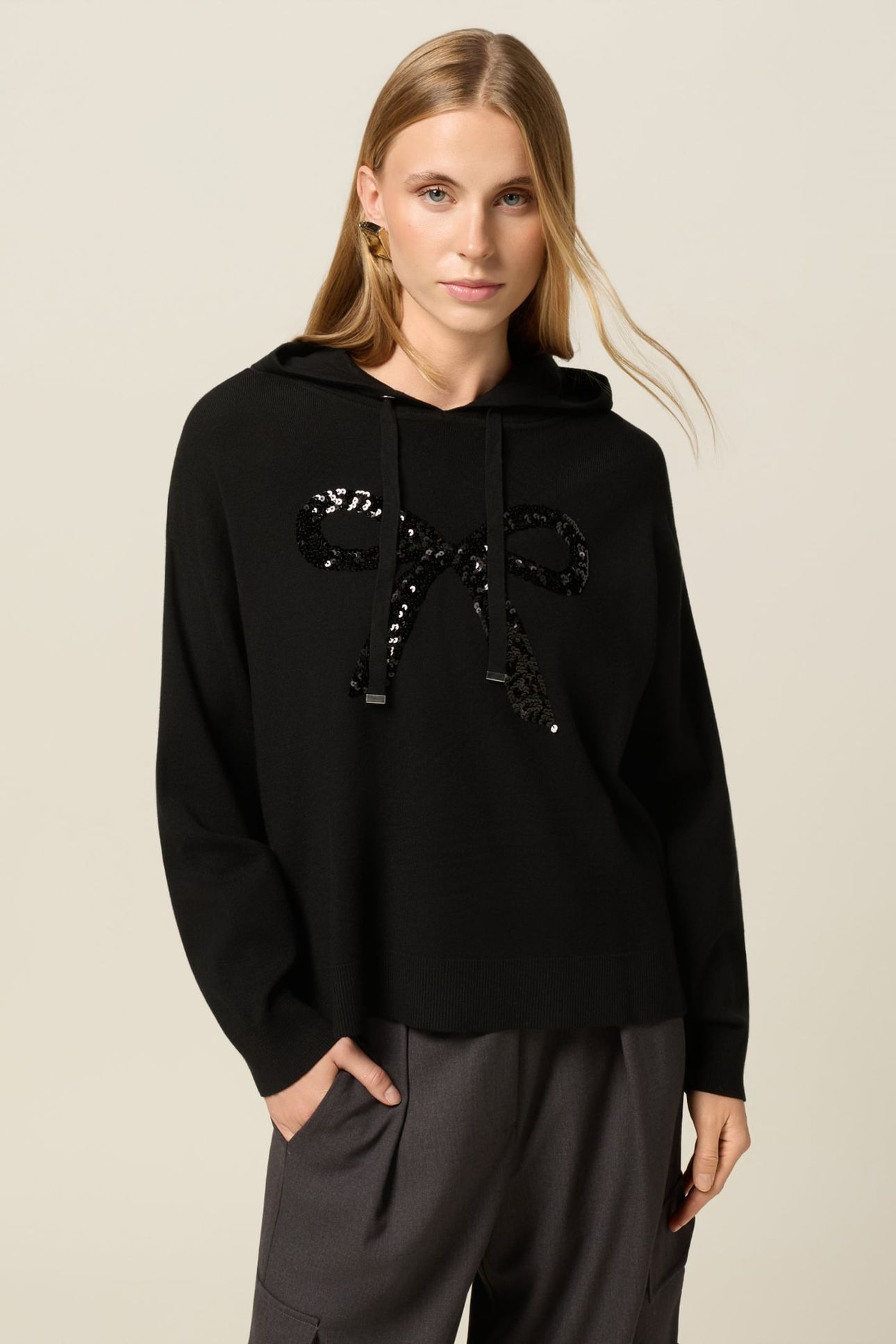 HOODIE WITH SEQUINS BLACK 1