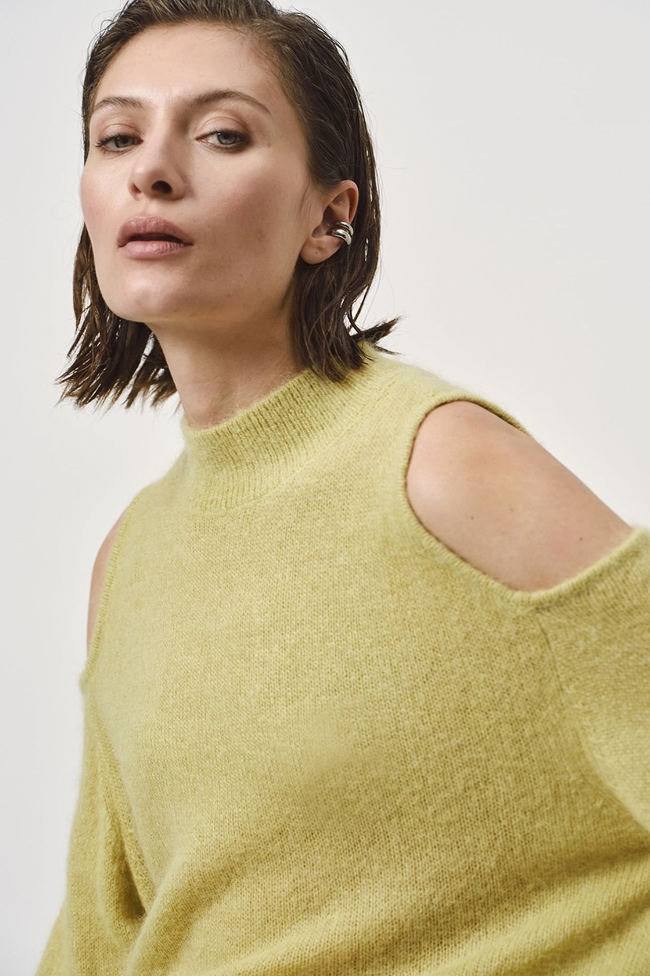 AVIEL OPEN SHOULDER SWEATER LEMON GRASS 4