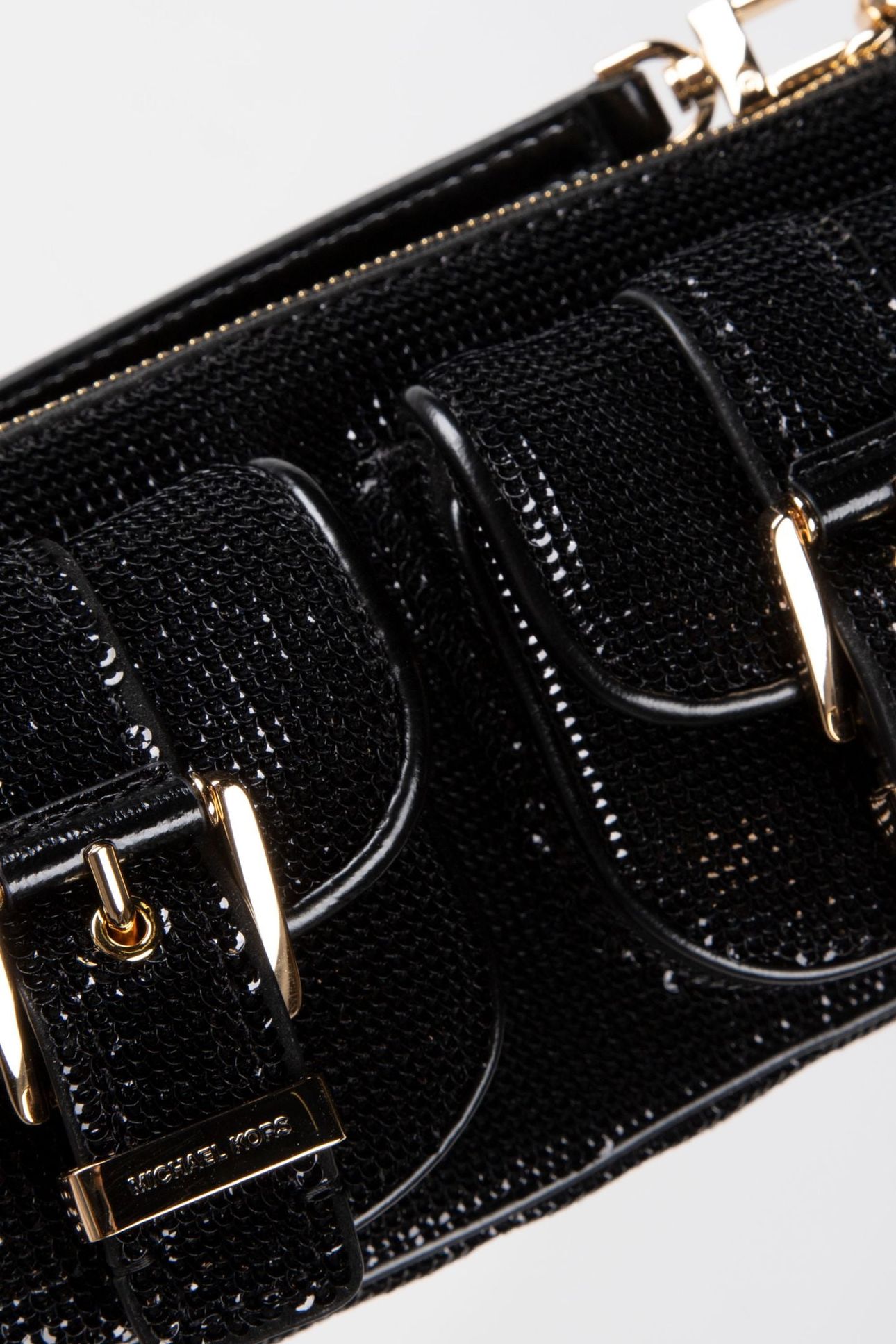 SMALL CONVERTIBLE POUCHETTE BLACK 4