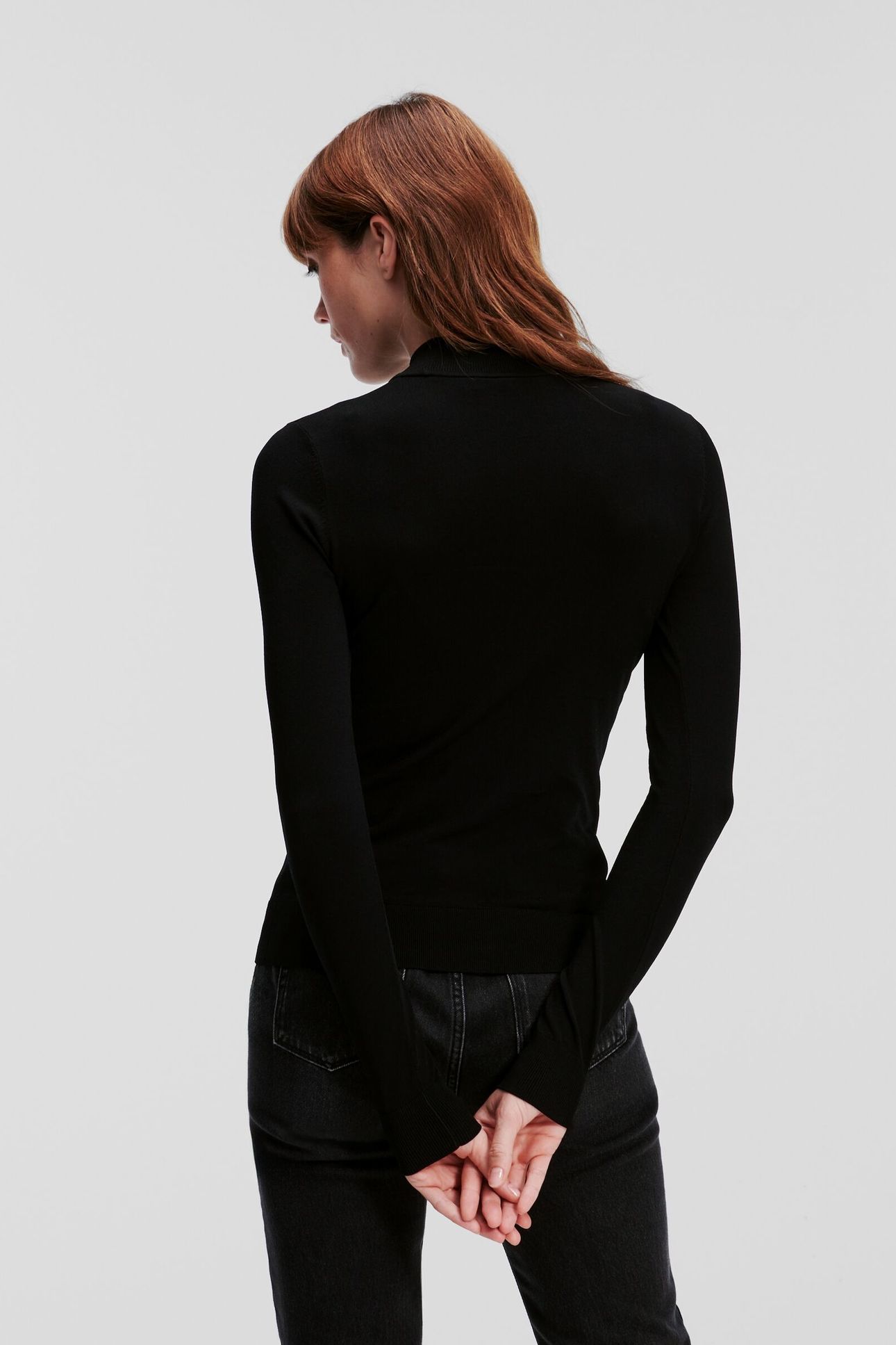 CLASSIC TURTLE NECK BLACK 2
