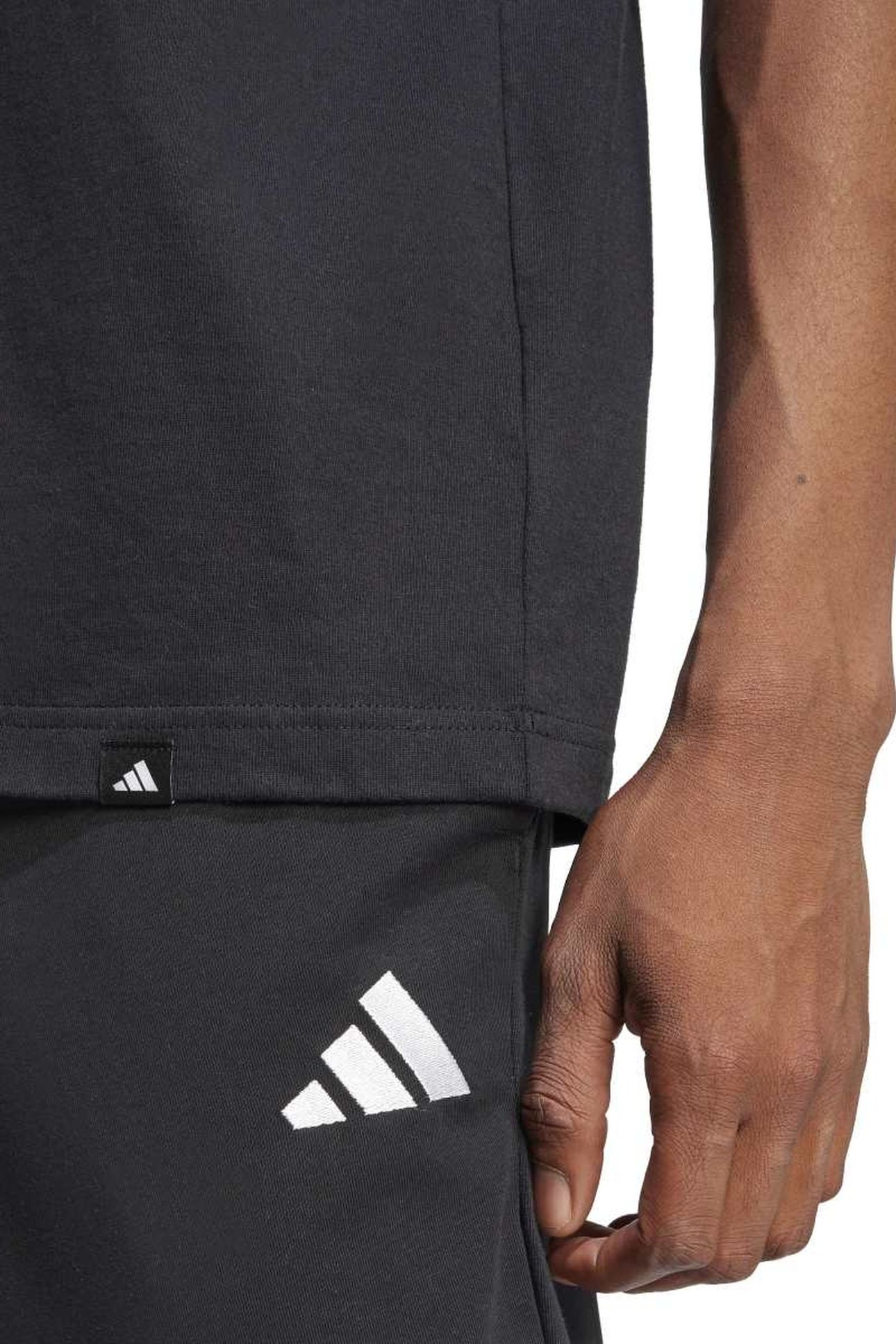 UNISEX L SLIDE PKT TEE BLACK 8