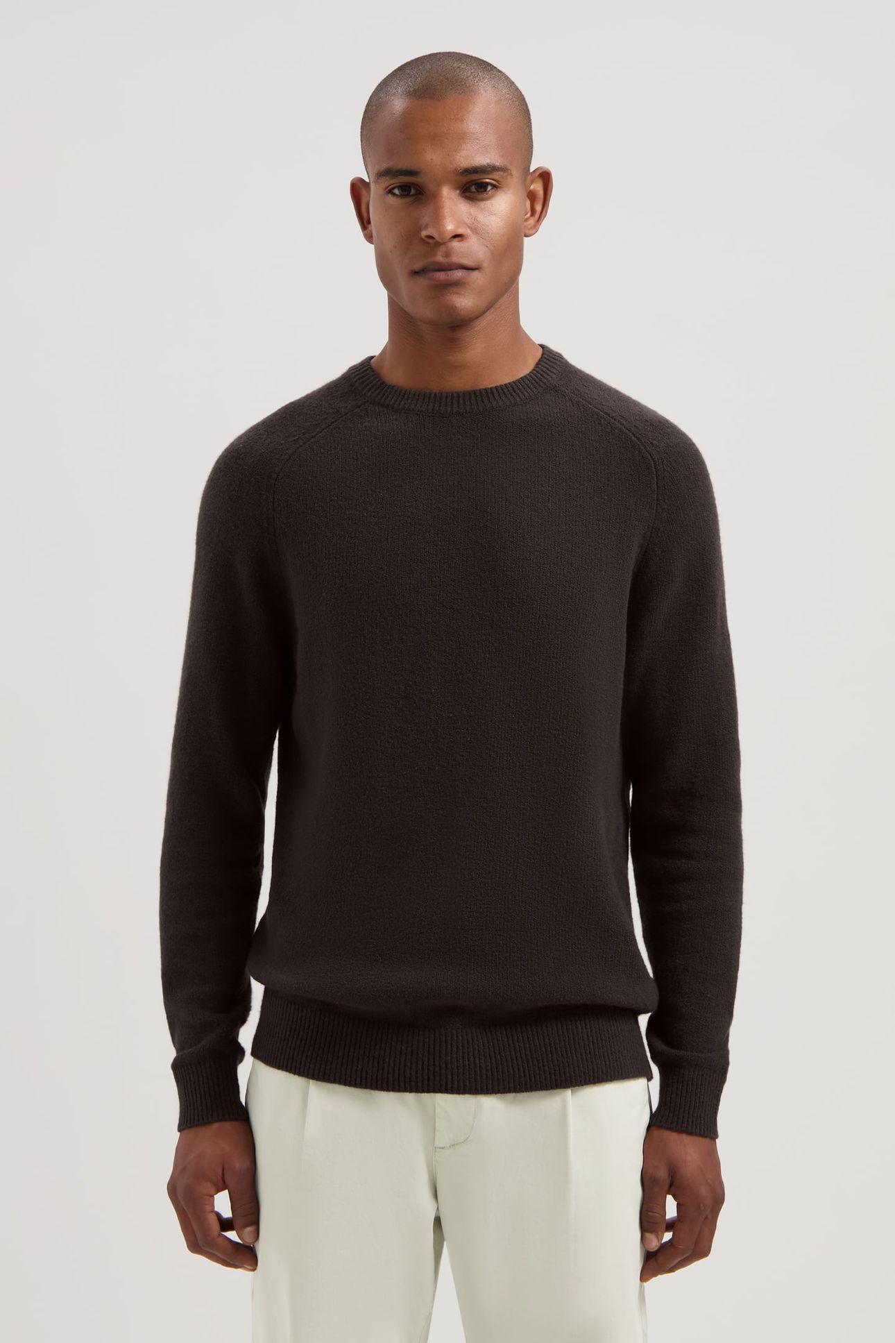 DS_YVAIN CREWNECK DK. BROWN 1