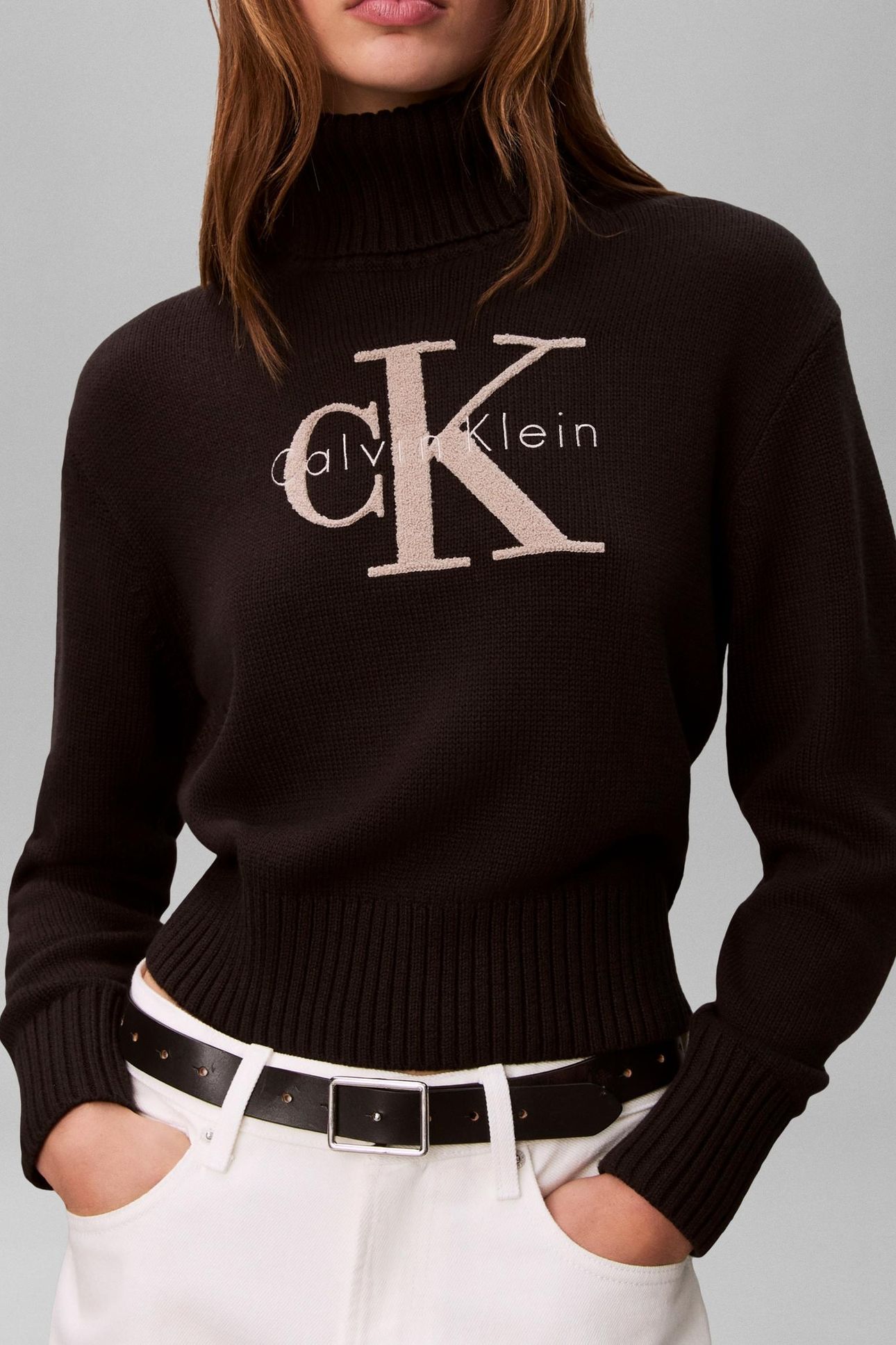 CHENILLE MONOLOGO SWEATER BLACK 1
