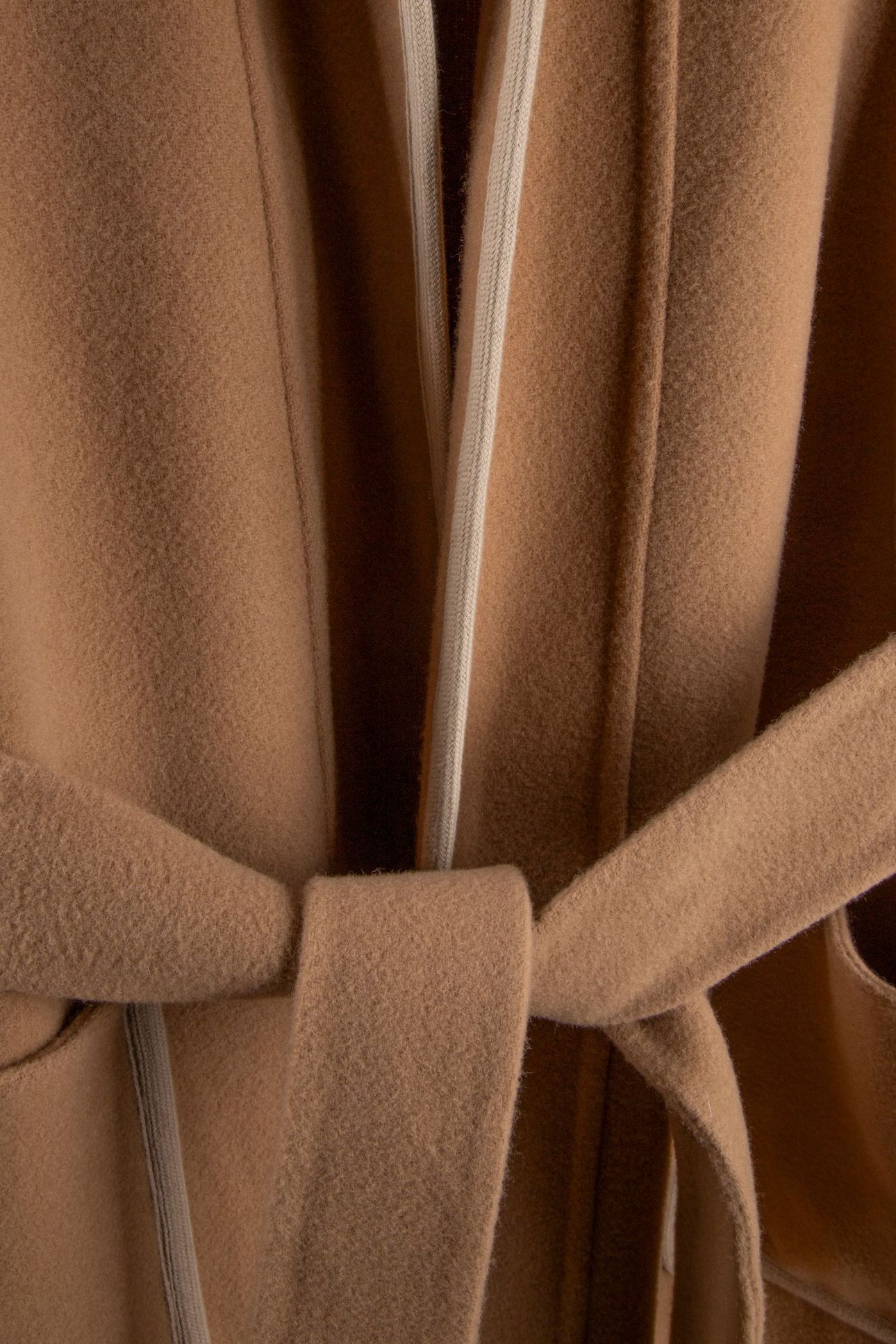 LONG COAT BEIGE 3