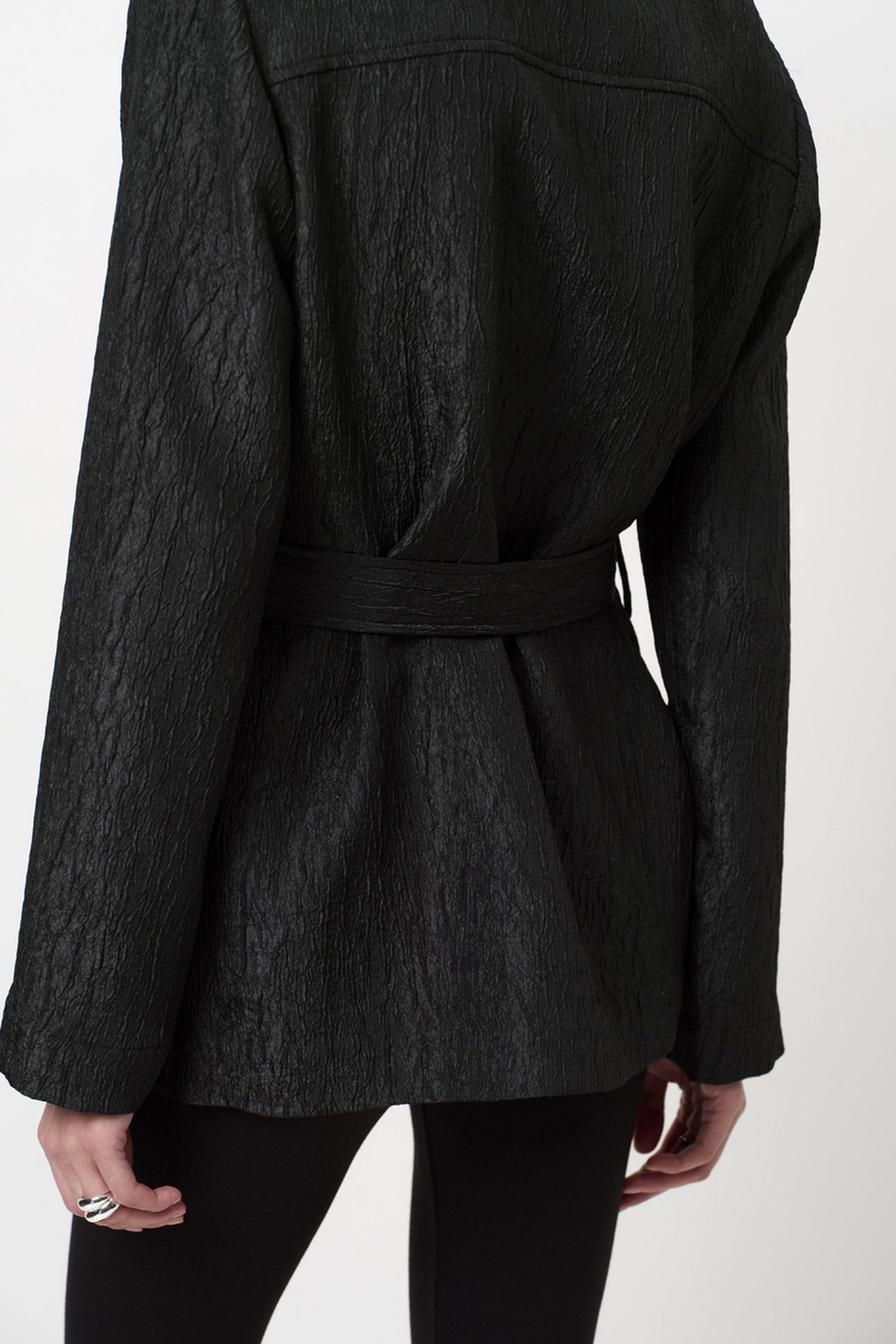 TWIST BELTED SHIRT JACKET RAVEN 5