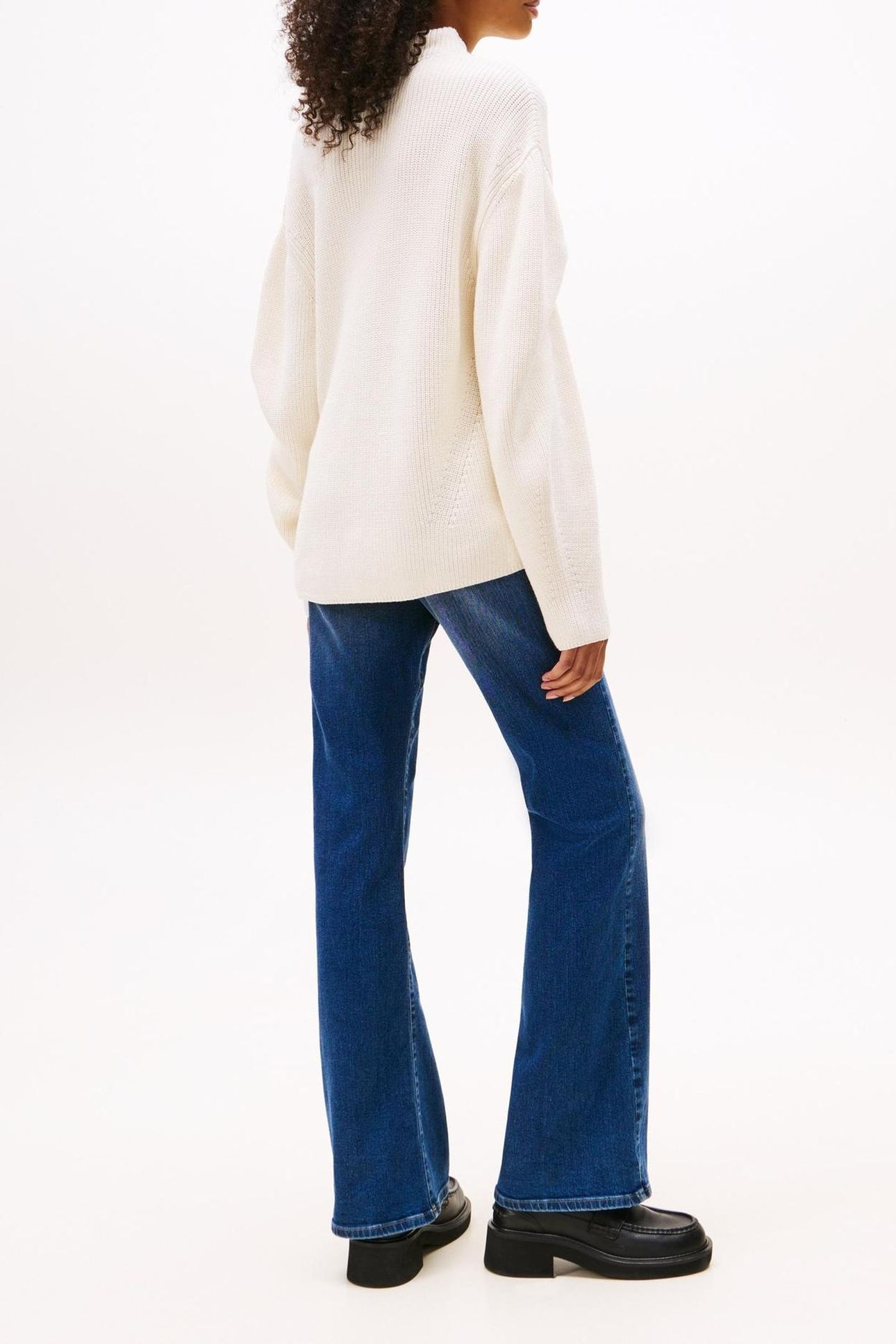 TJW MOCKNECK BADGE SWEATER ANCIENT WHITE 2