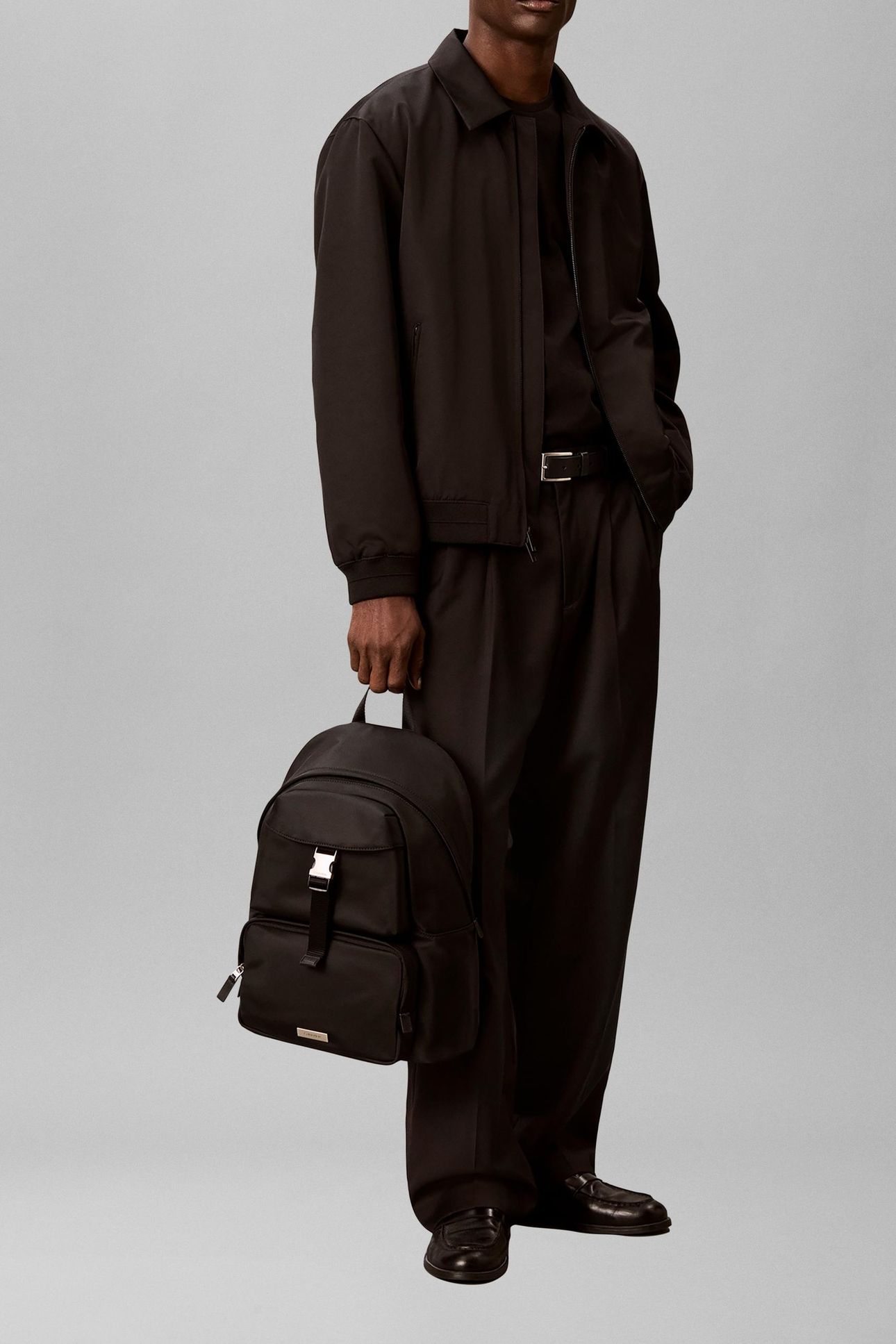 CLEAN ROUND BACKPACK BLACK 1