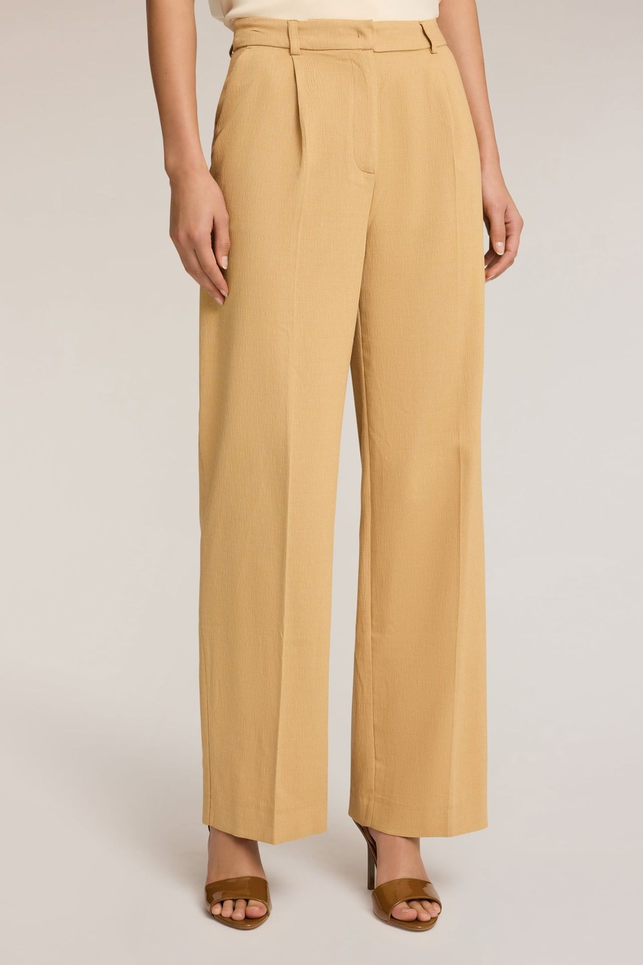 FLUID WIDE-LEG PLEATED TROUSERS BEIGE 1