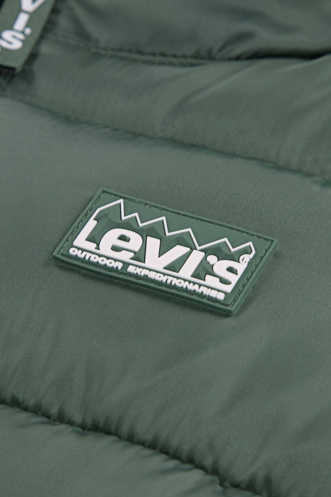 BOYS SHERPA LINED PUFFER LAUREL WREATH 4