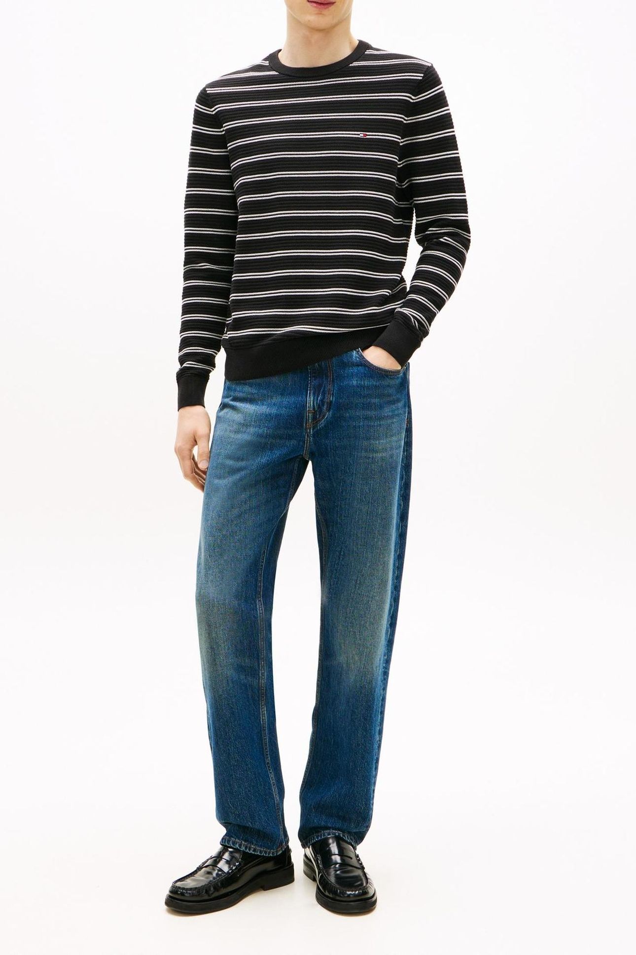 SEASONAL STRUCTURE CREW BLACK/IVORY PETAL 2