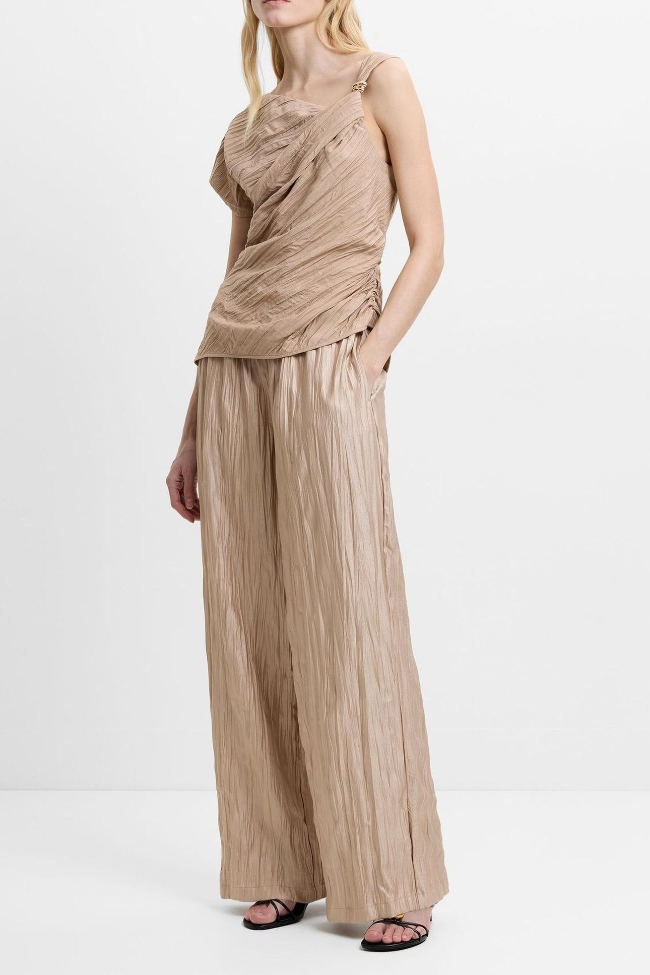 NOVIE ASYMMETRIC TOP WARM NEUTRAL 4