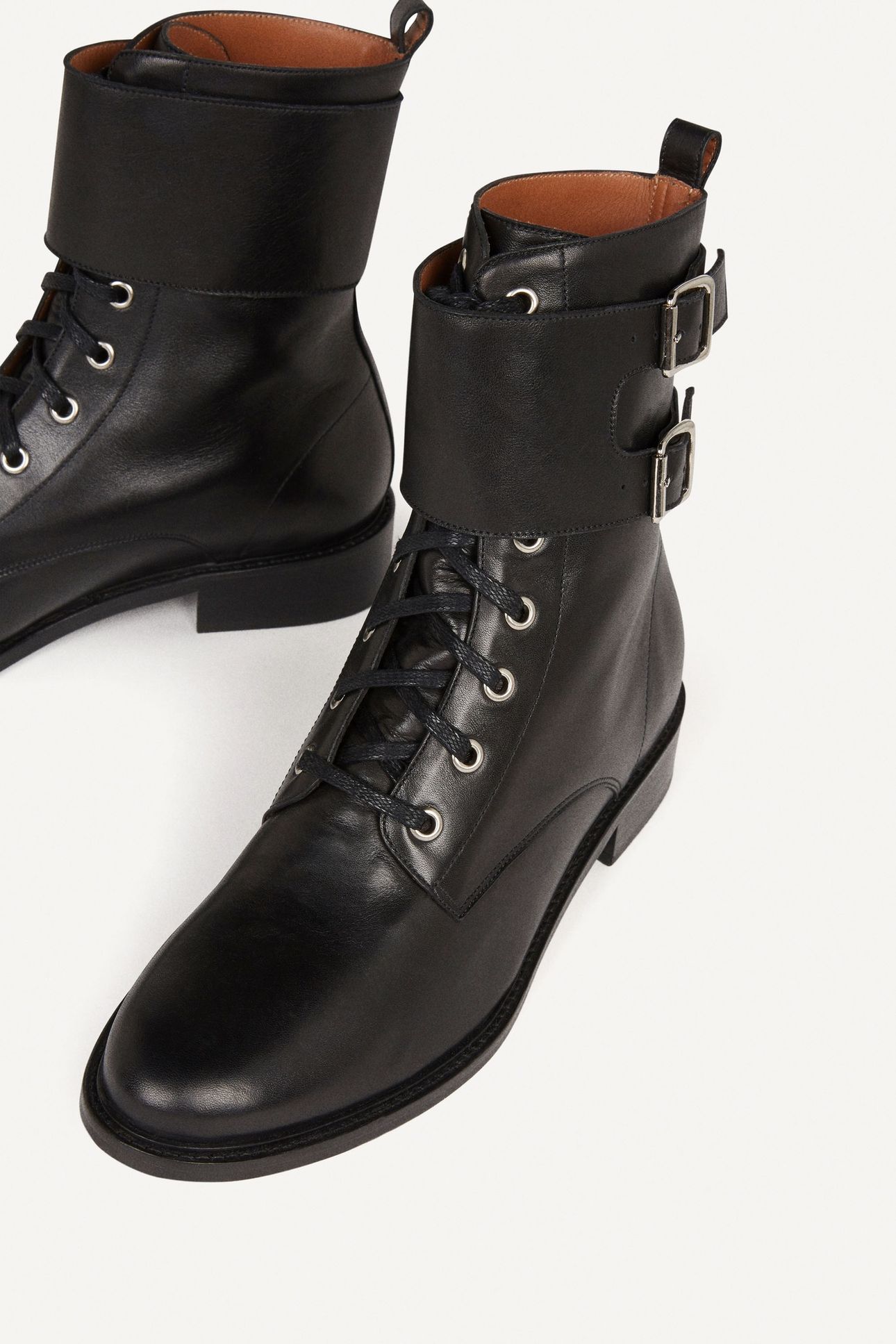 ANKLE BOOTS BLACK 2