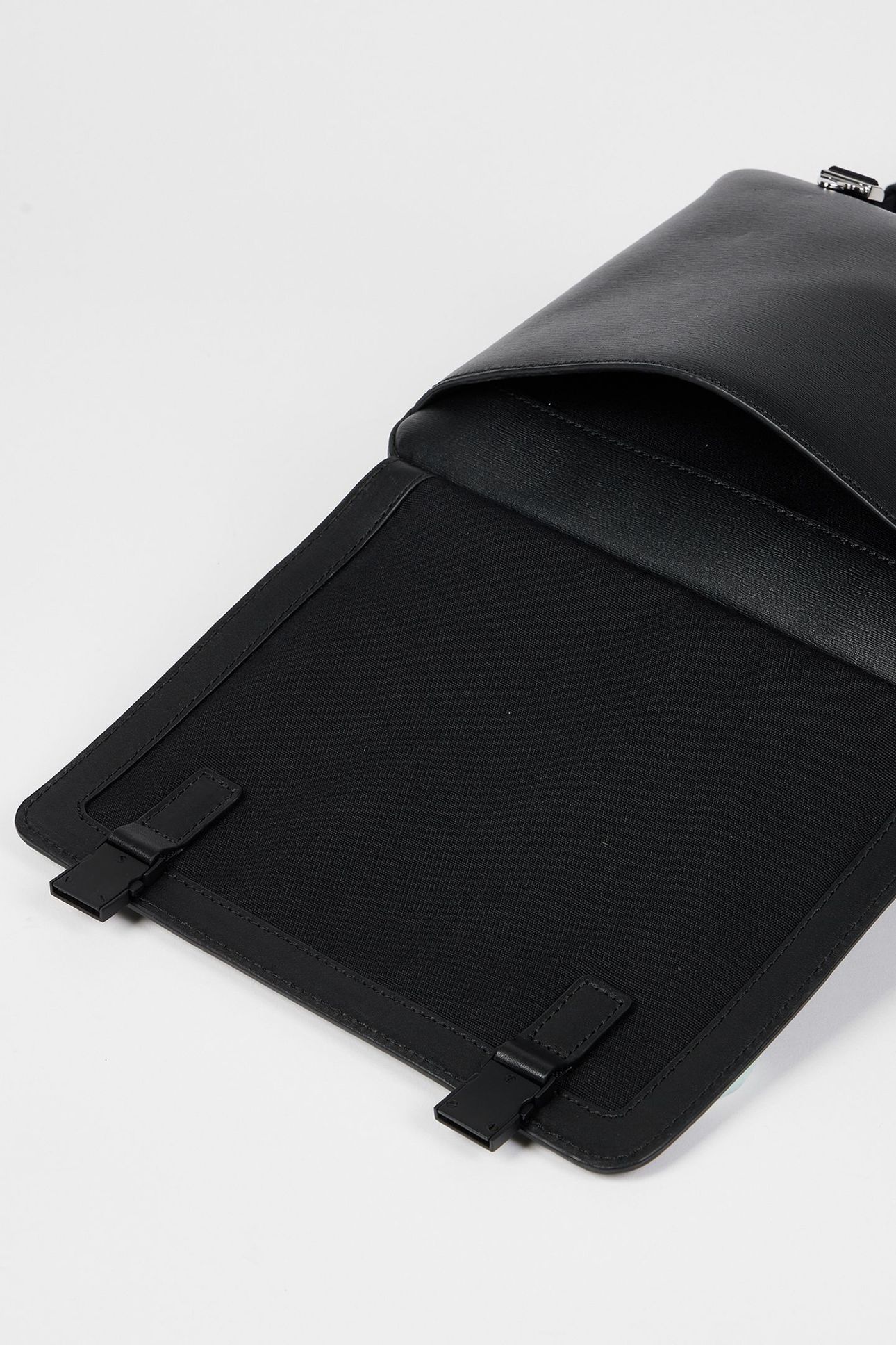MEN BAG MESSENGER BLACK 9