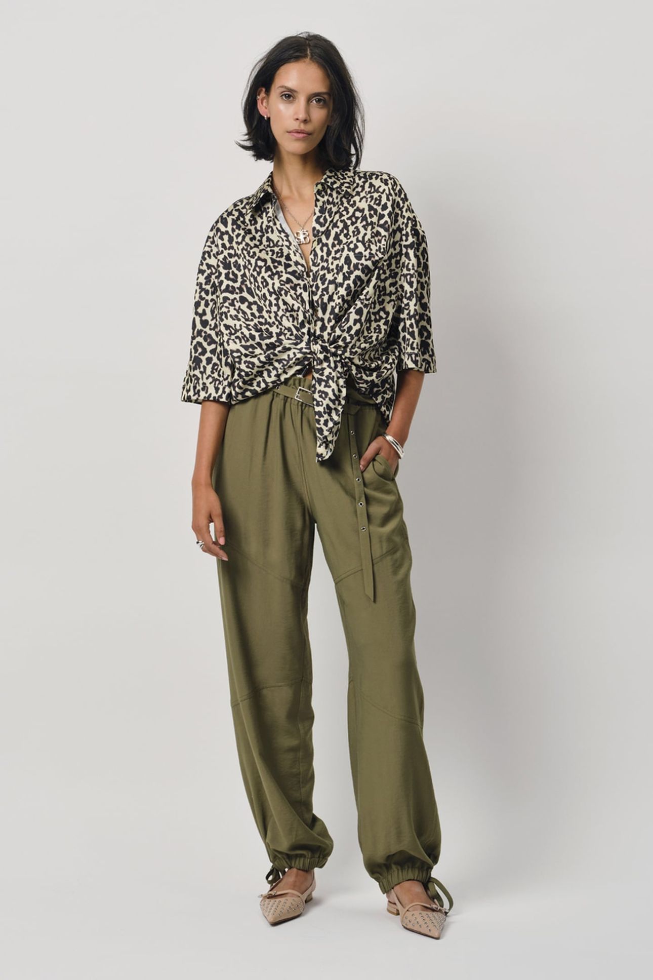 LENNY PAPERBAG PANTS OLIVE GLOW 3