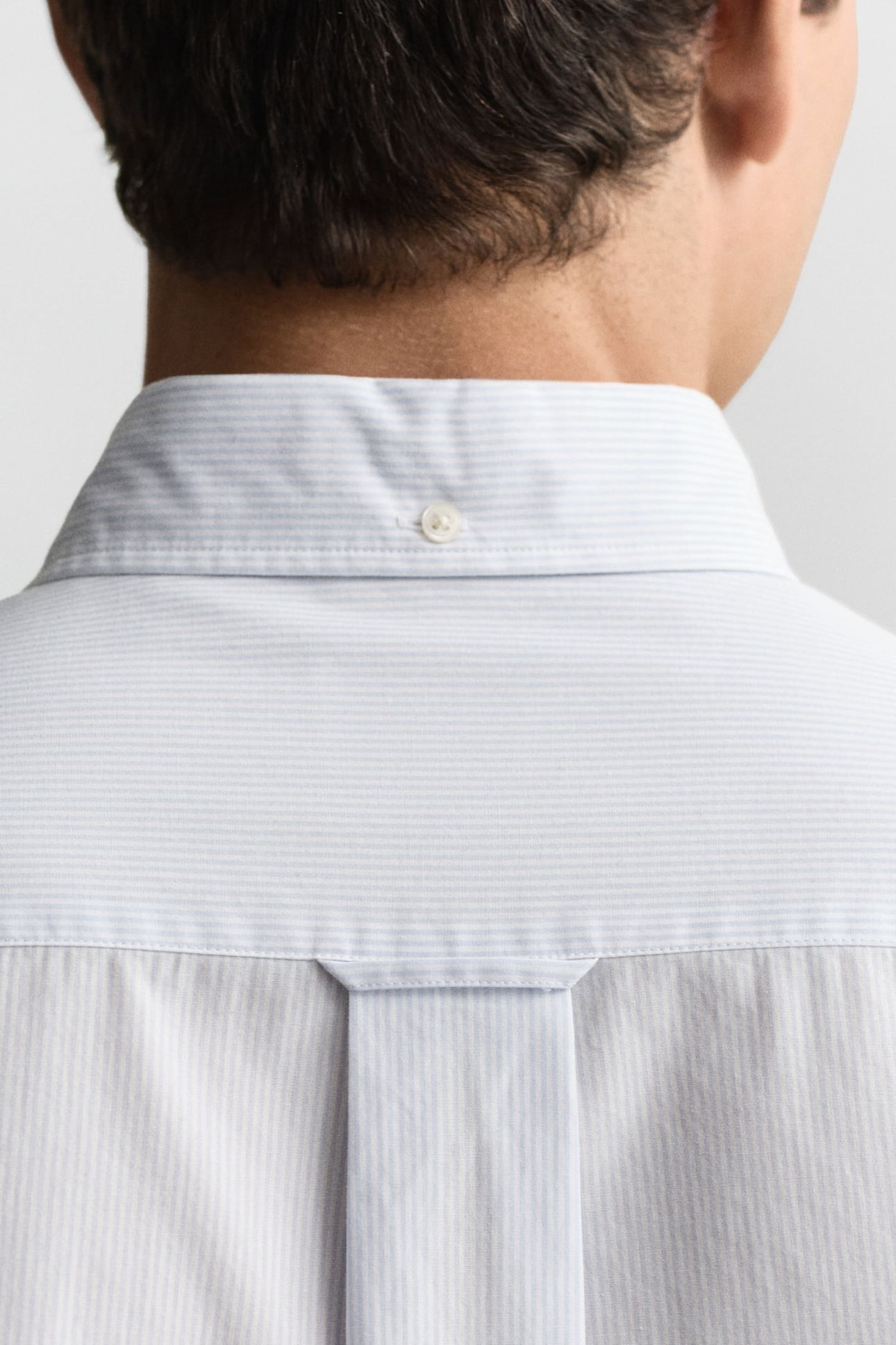 REG CLASSIC POPLIN BANKER SHIRT LIGHT BLUE 5