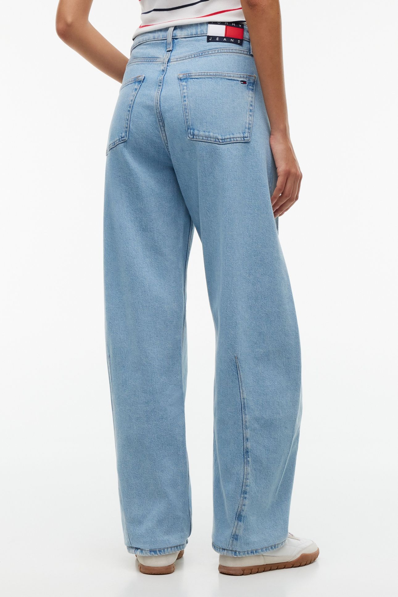 ELLA MID BARREL DENIM LIGHT 3