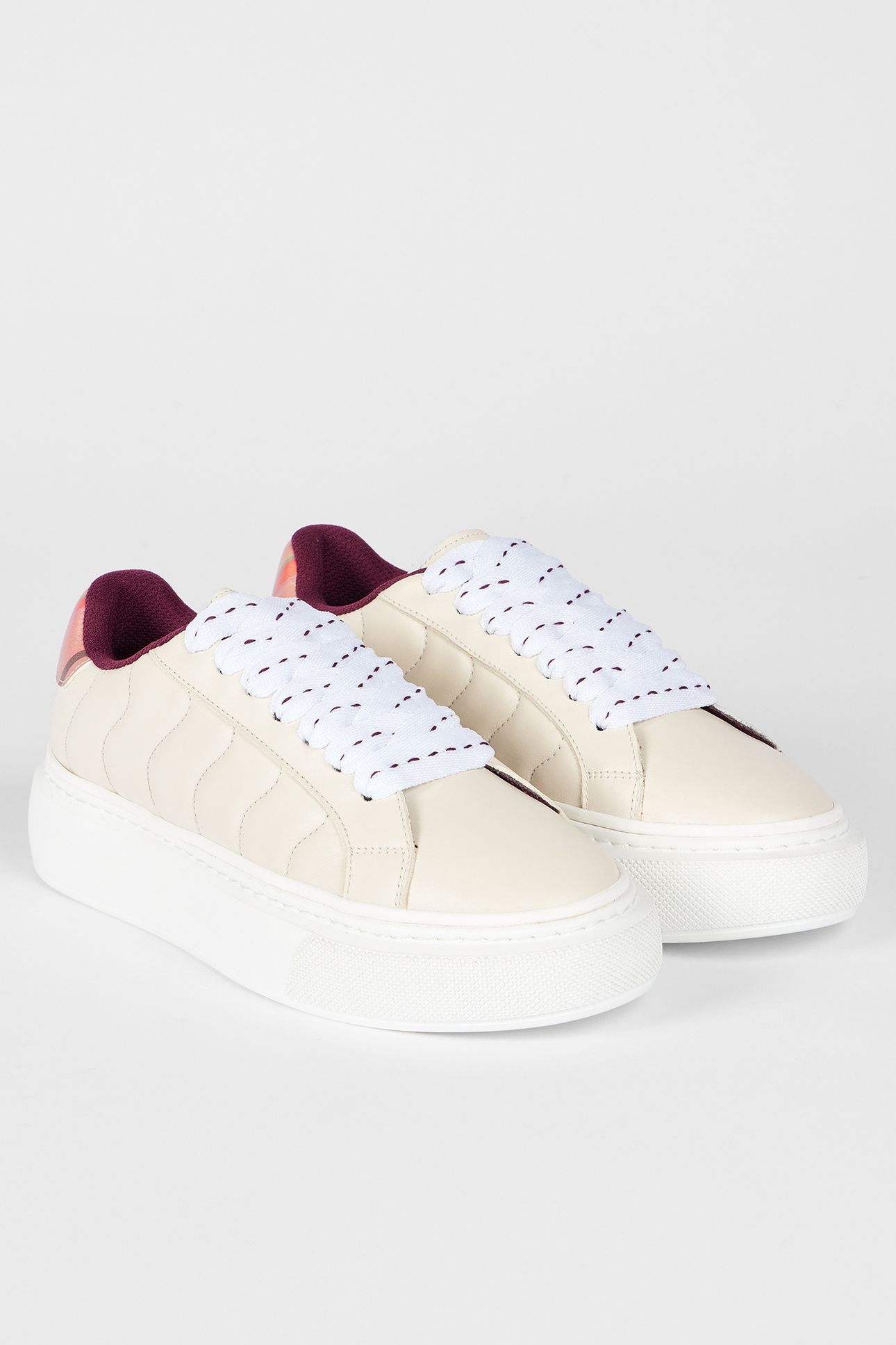 WOMENS SHOE GUPPY WHITE SWIRL STITCH WHITE 2