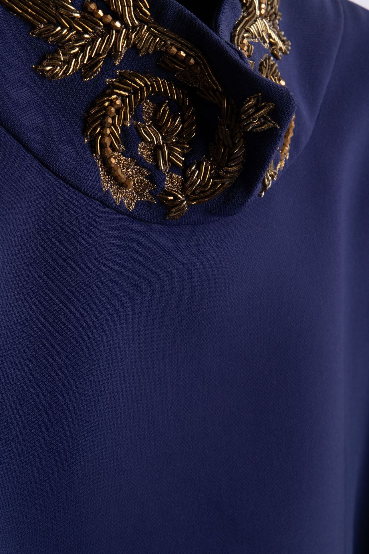 BAROQUE EMBROIDERY CREPE DRESS BLUE 4