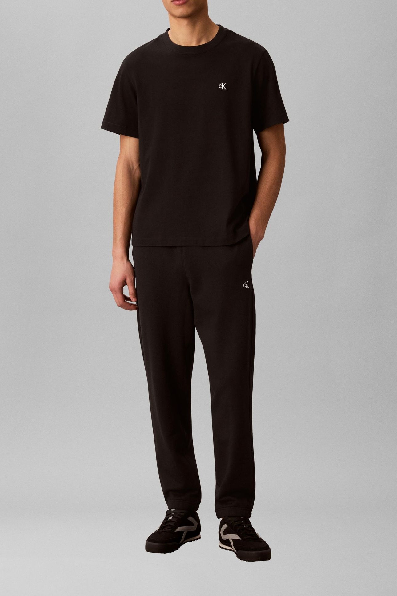 350TERRY MONOGRAM BLACK 1
