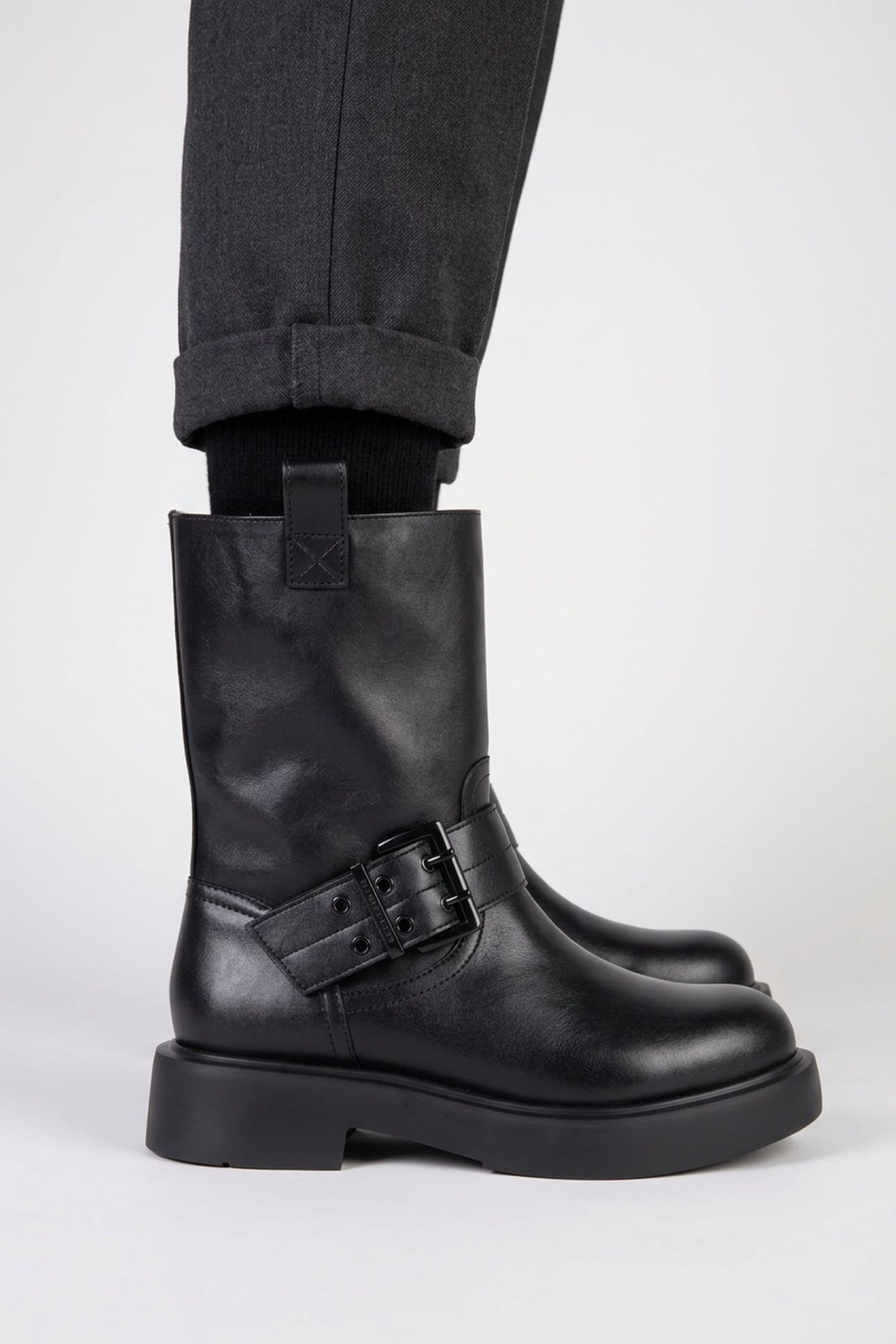 BOOTS BLACK 2