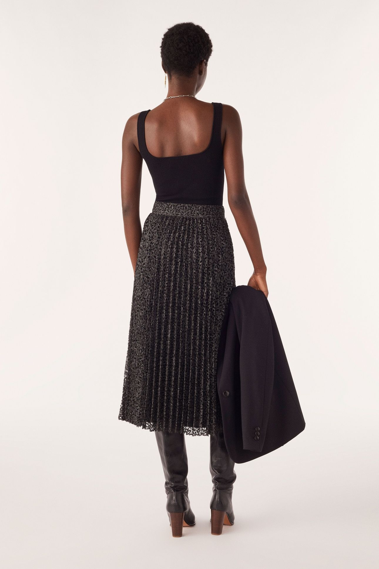 MID-LENGTH SKIRT BLACK 3