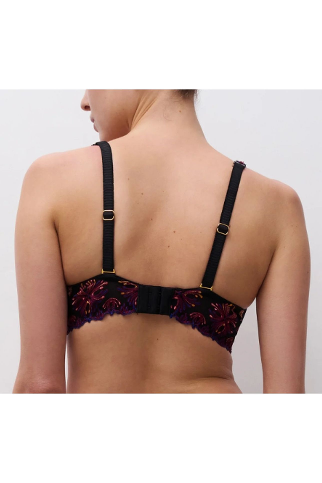 CO BRA TSHIRT COVERING MEMORY BLACK JEWELS 2