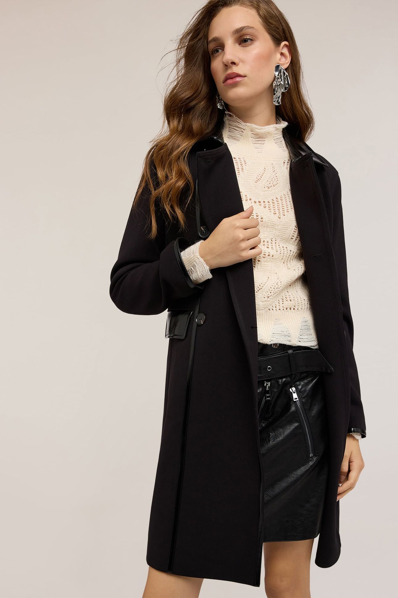 POLYVISCOSE COAT WITH PATENT LEATHER INSERTS BLACK 1