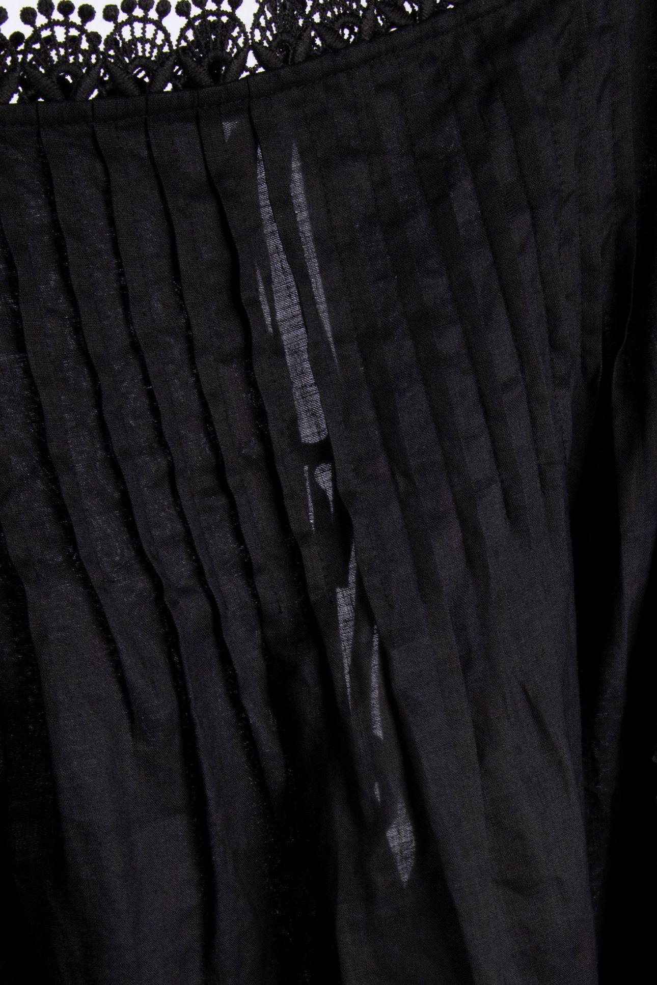 LA BRYCE TREASURE BLOUSE BLACK 4